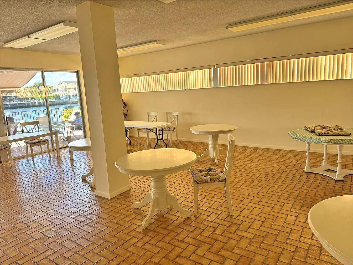3113 S Ocean Drive 504 Property Photo 26