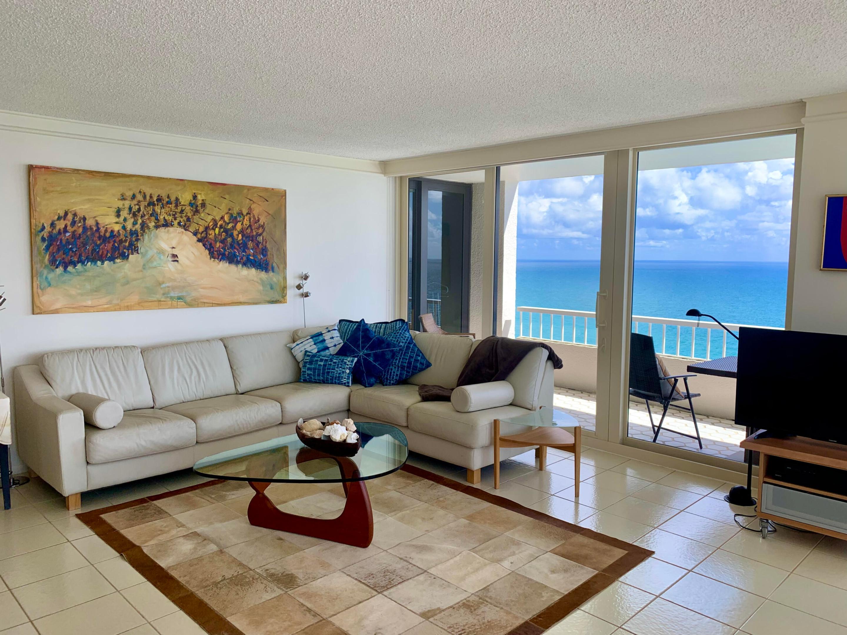 5540 N Ocean Drive Ph-a Property Photo 2