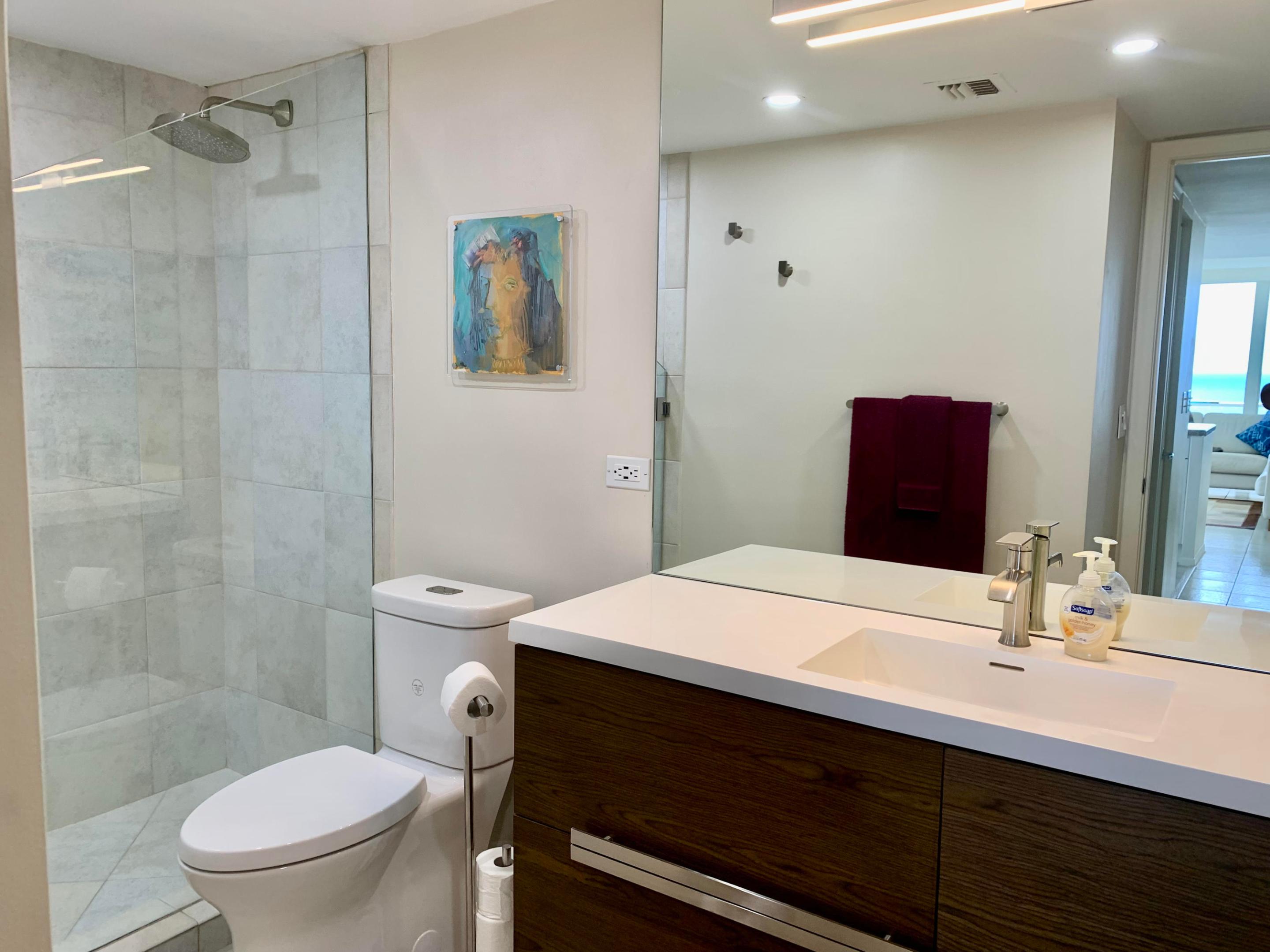 5540 N Ocean Drive Ph-a Property Photo 17