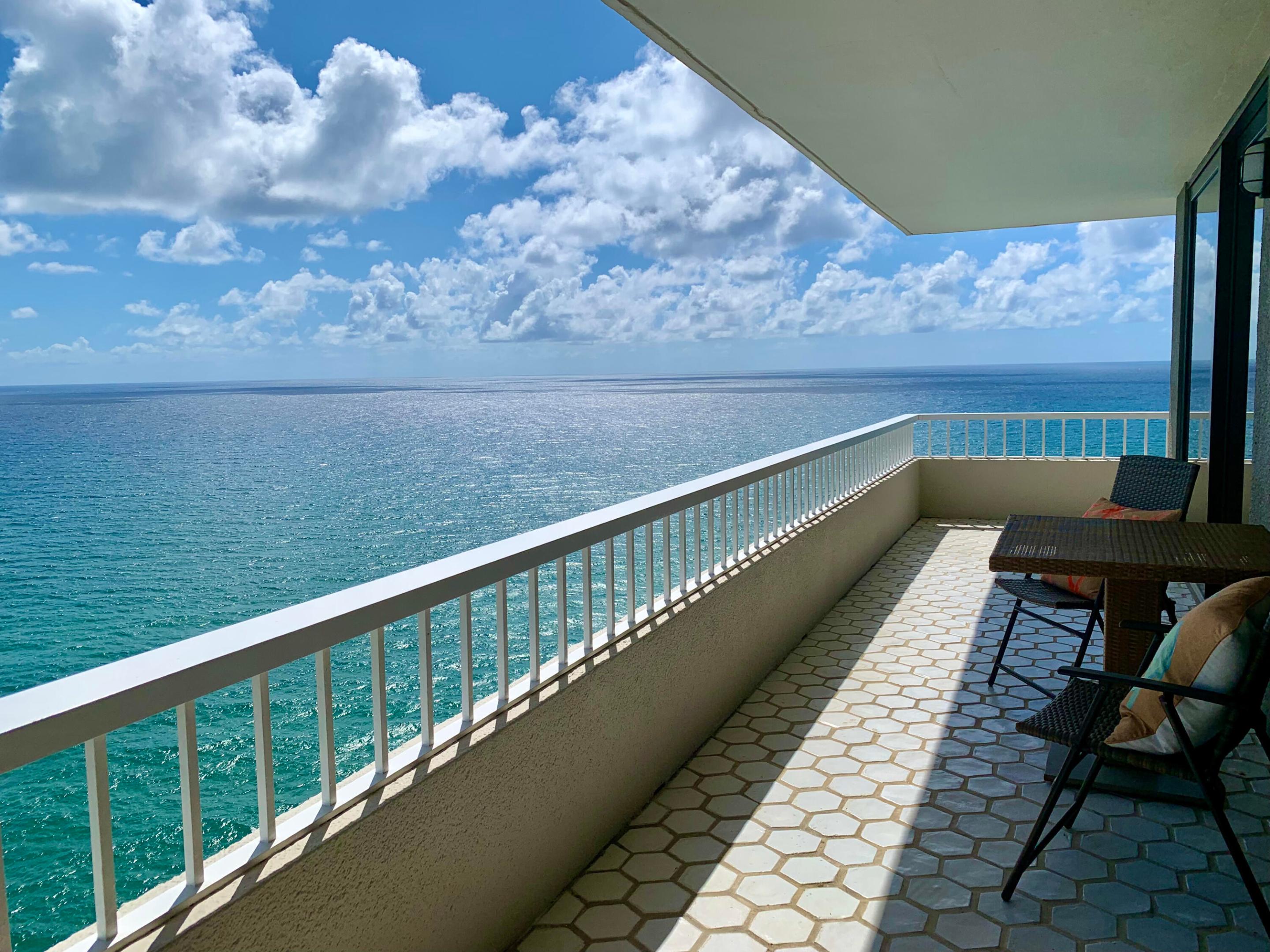 5540 N Ocean Drive Ph-a Property Photo 40