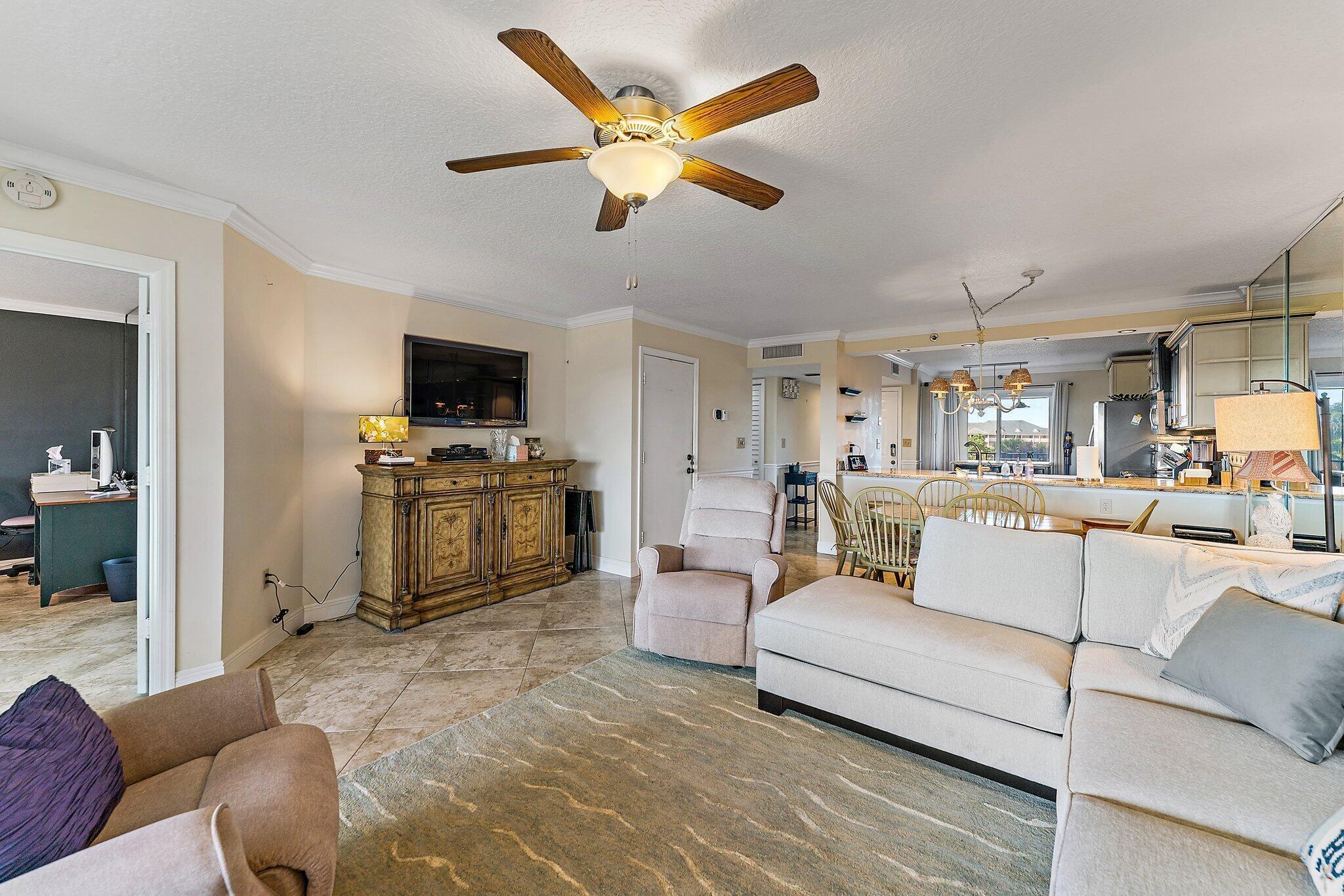 275 Palm Avenue C402 Property Photo 17