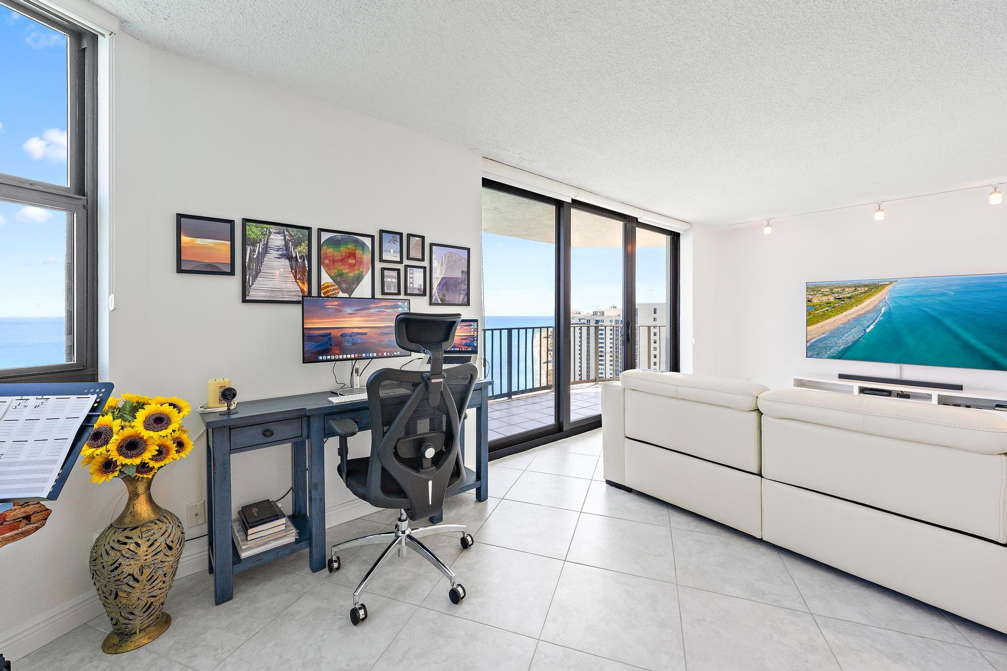 5420 N Ocean Drive Ph2 Property Photo 9