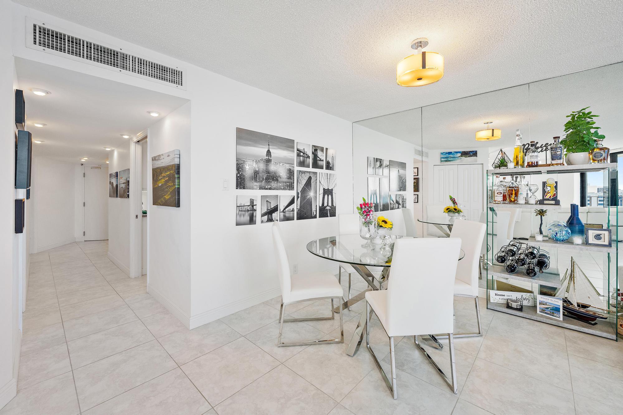 5420 N Ocean Drive Ph2 Property Photo 13