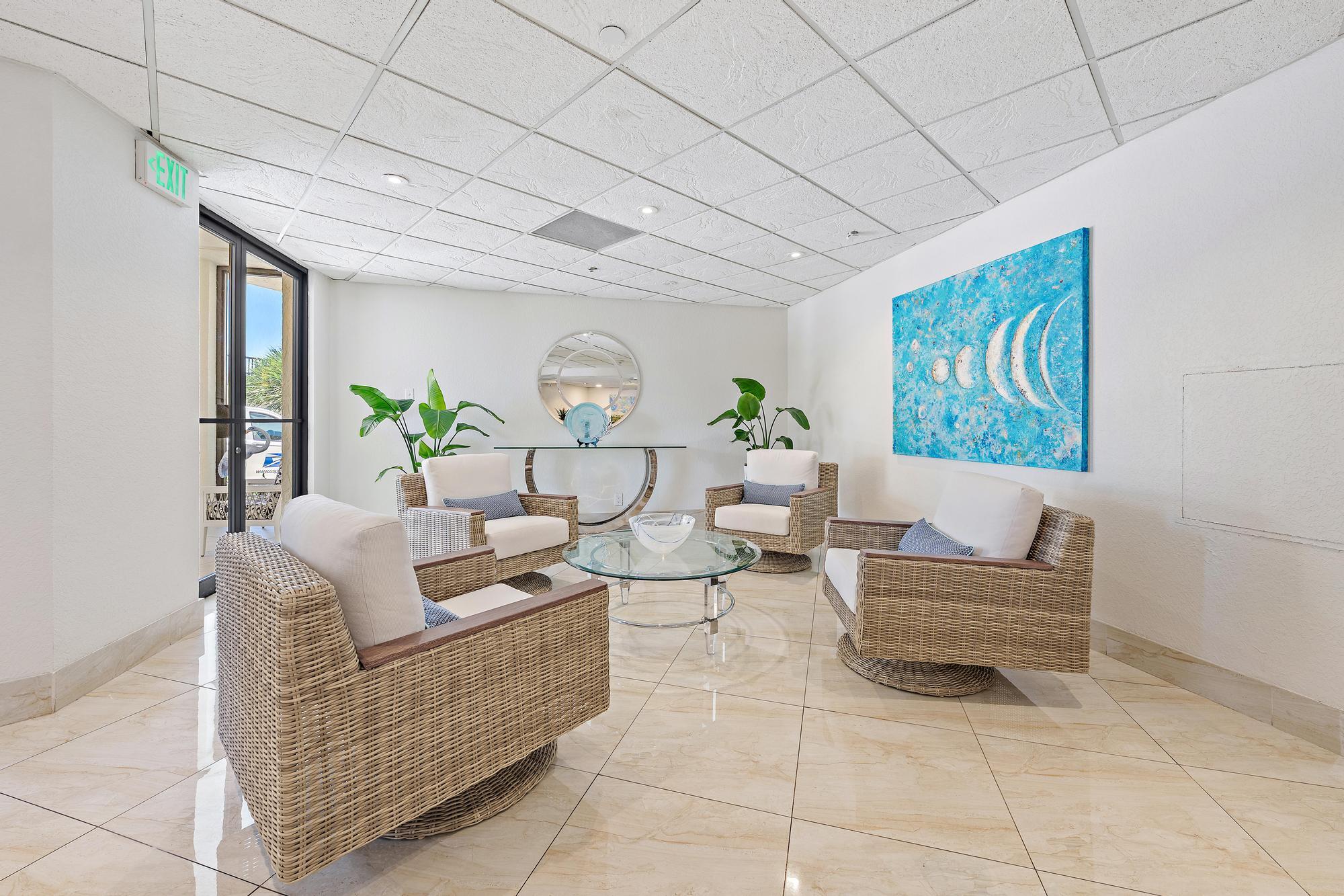 5420 N Ocean Drive Ph2 Property Photo 23