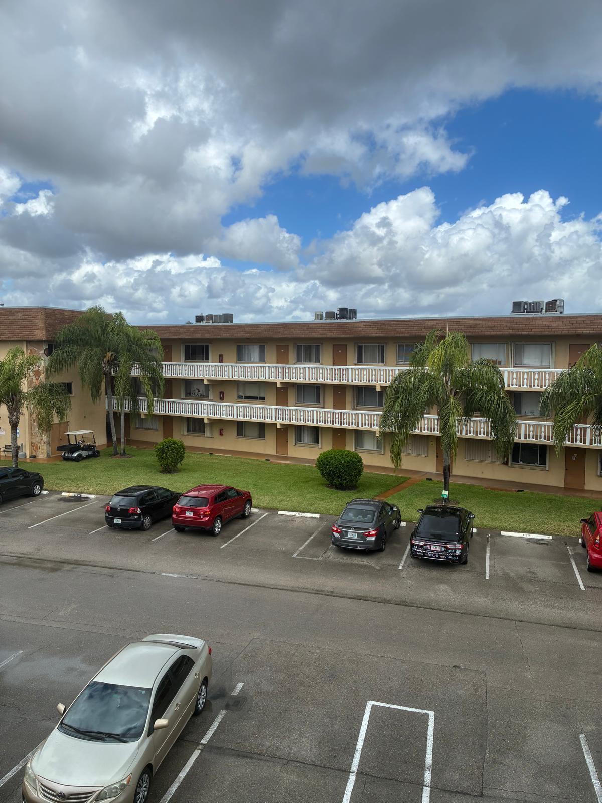 700 Village Green Court 306 Property Photo 13