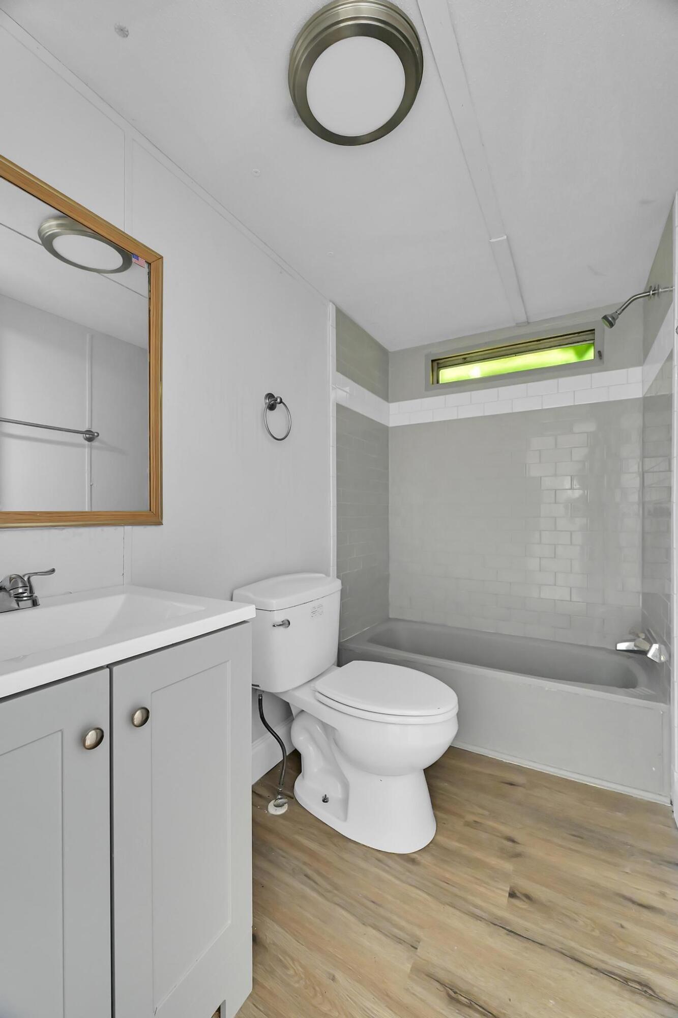 585 Nw Avenue D Property Photo 33