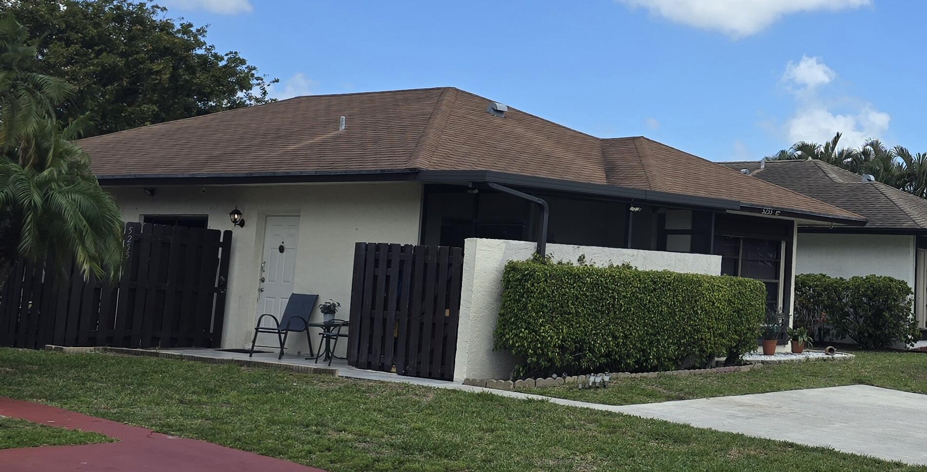 5255 Mendoza Street Property Photo 2