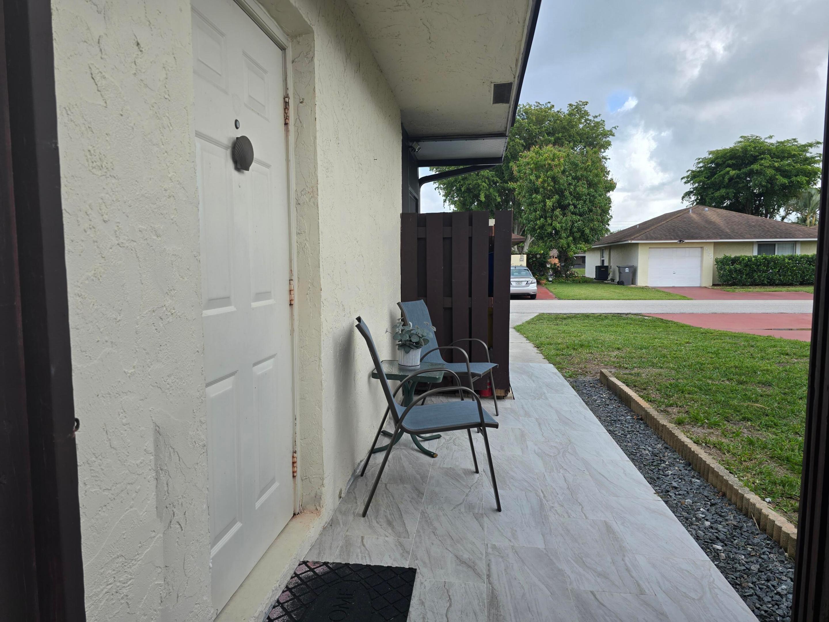 5255 Mendoza Street Property Photo 11