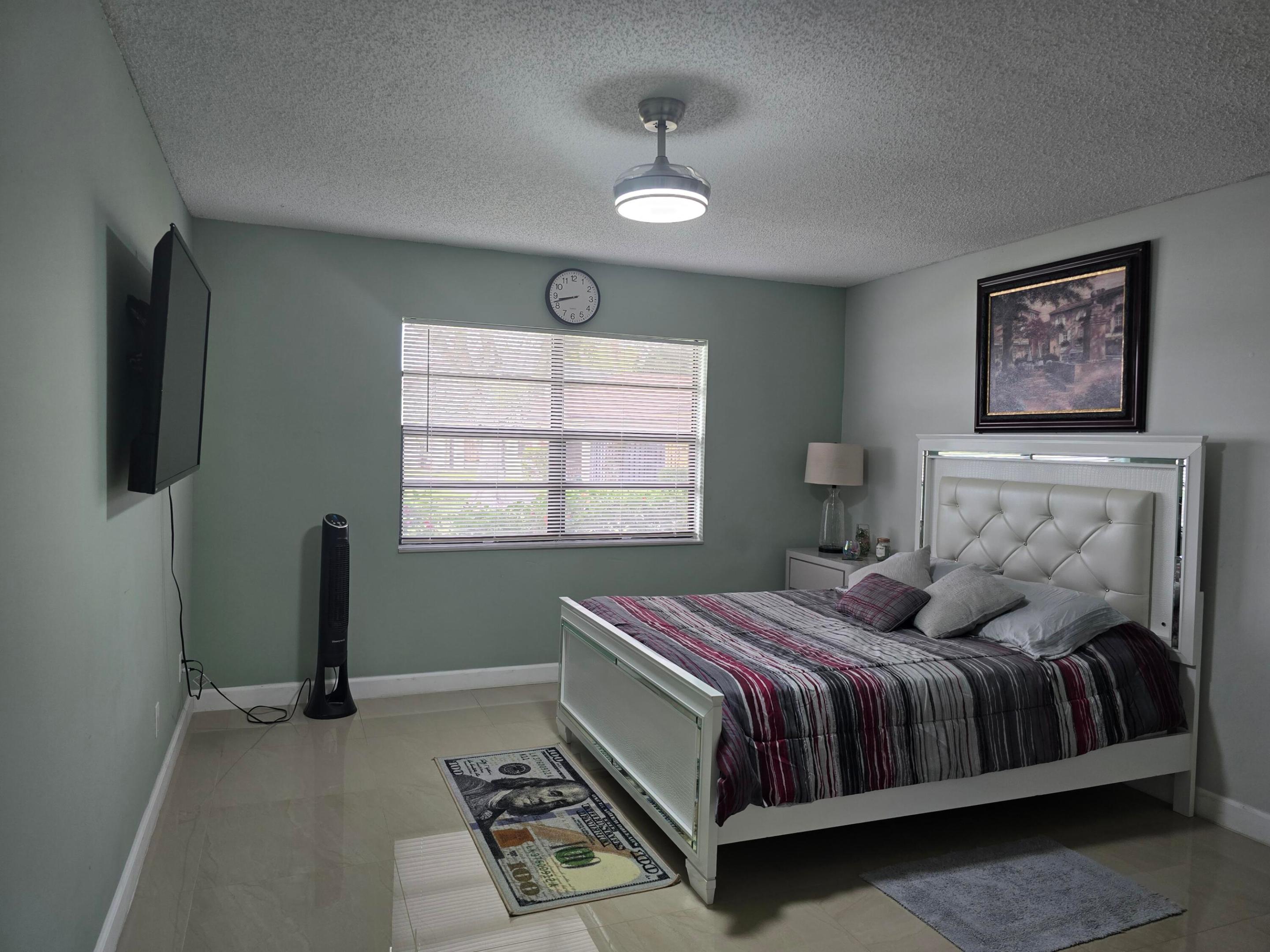5255 Mendoza Street Property Photo 27