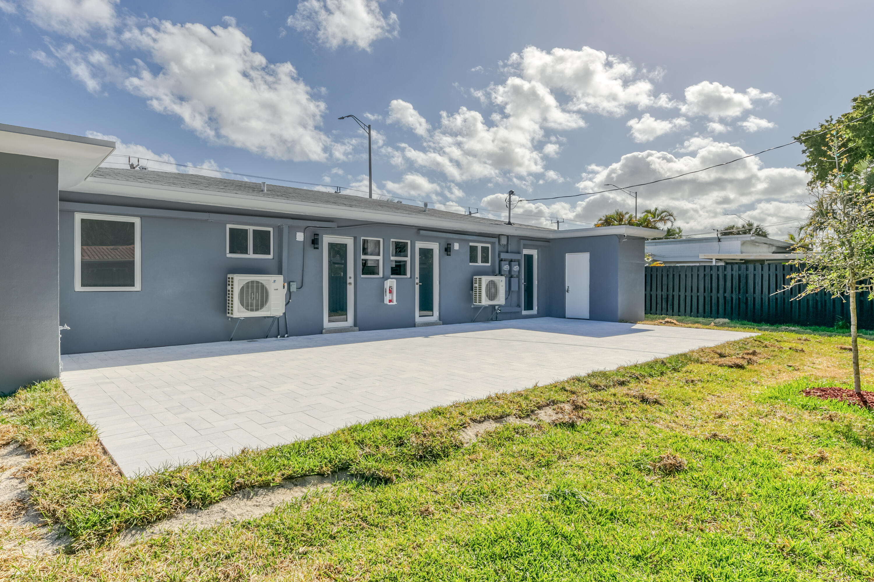 2017 Ne 26th Street Property Photo 43