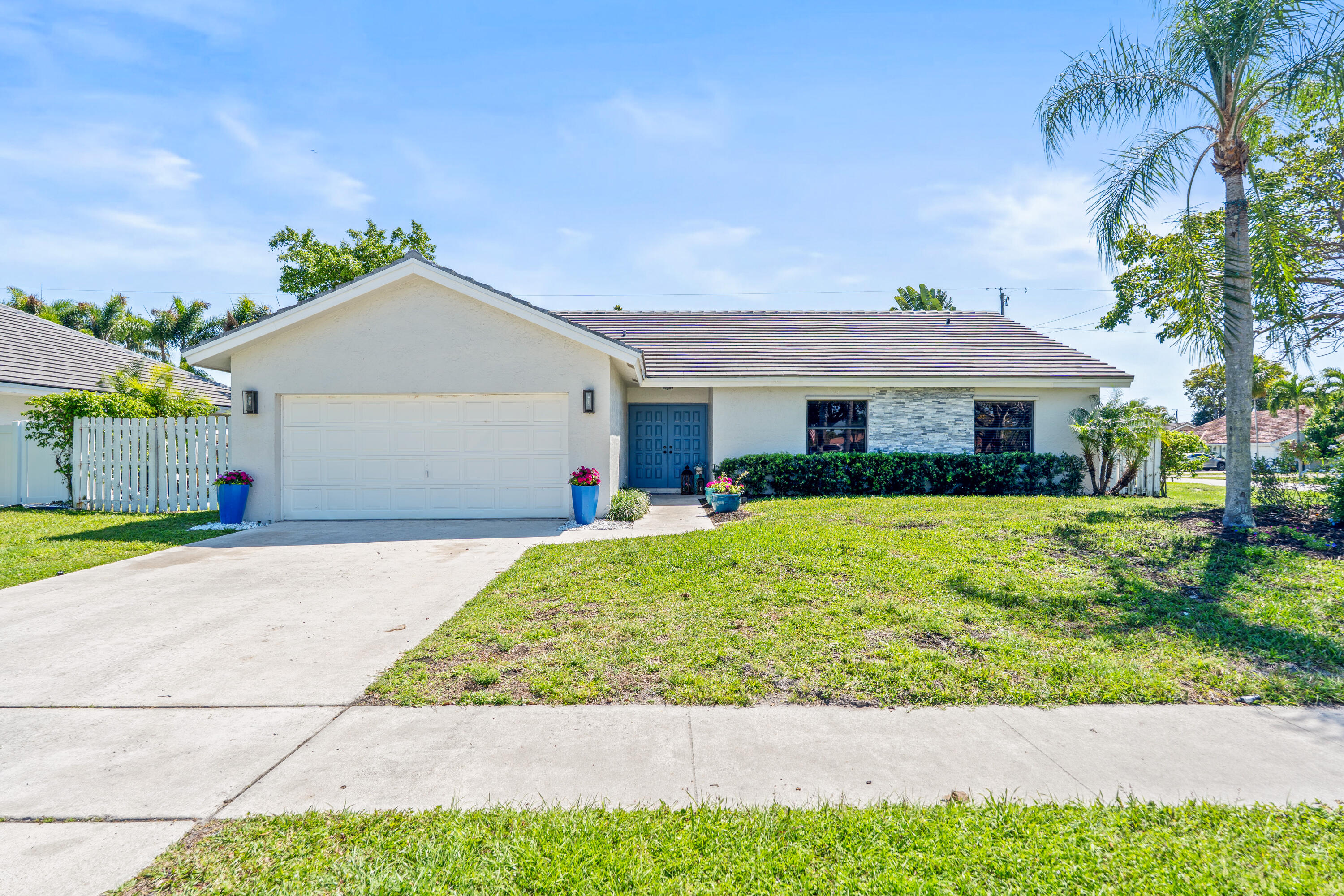 454 Prairie Rose Lane Property Photo 1