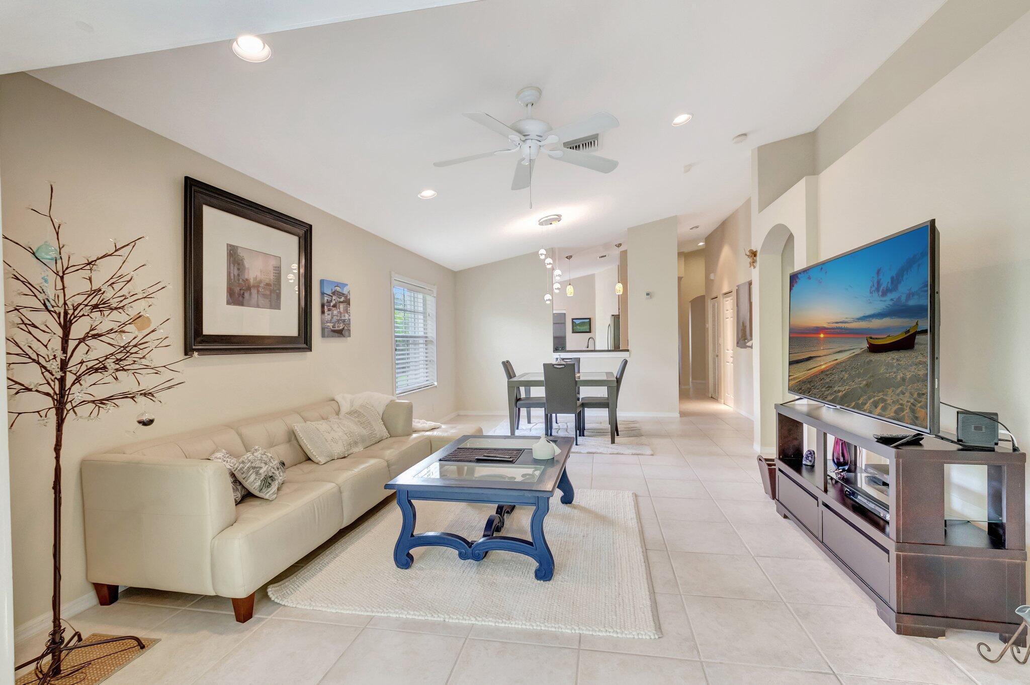 14211 W La Sedona Circle Property Photo 1