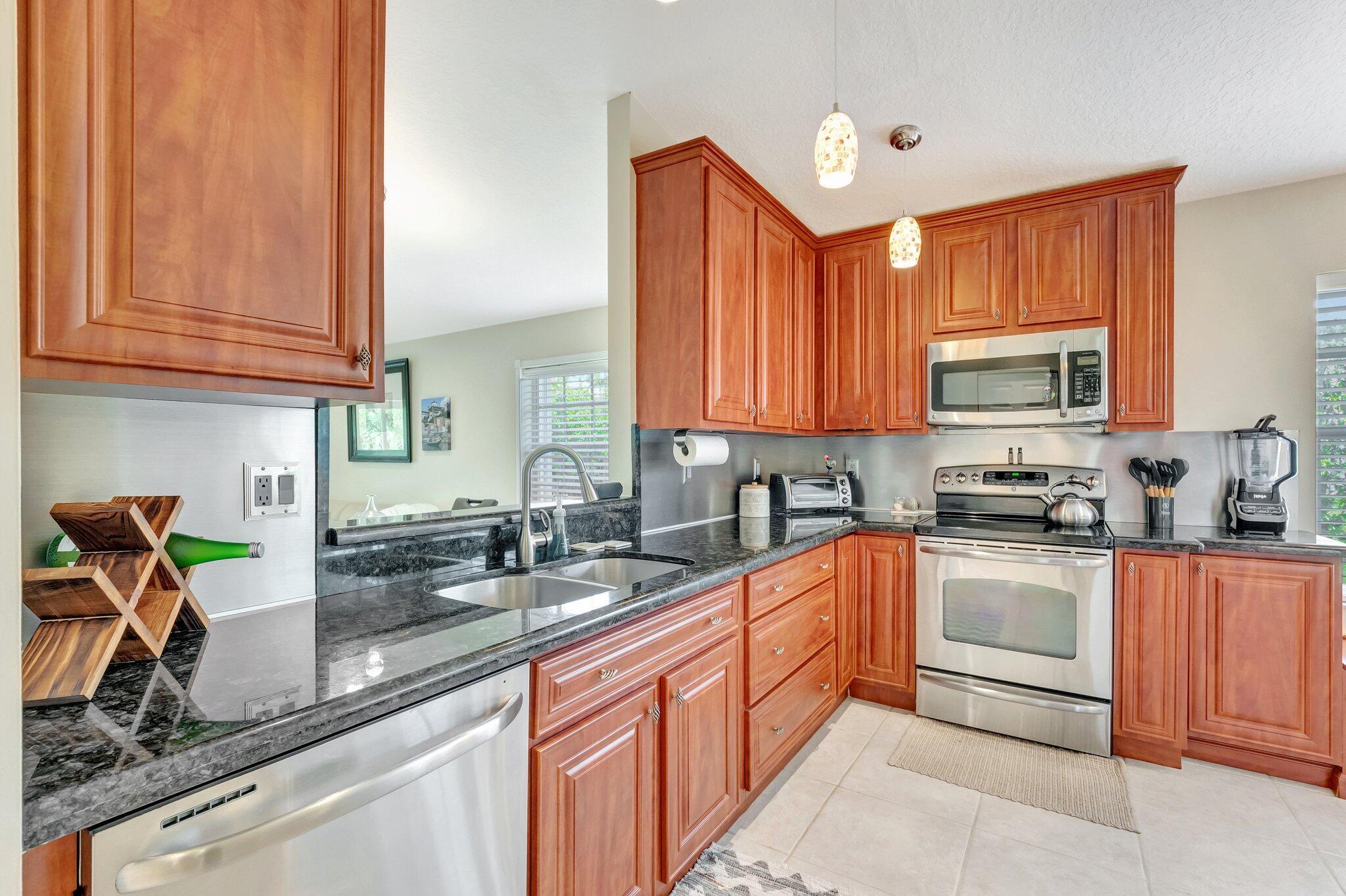 14211 W La Sedona Circle Property Photo 15