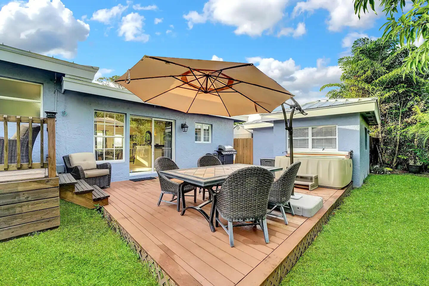 5574 Lake Osborne Drive Property Photo 12