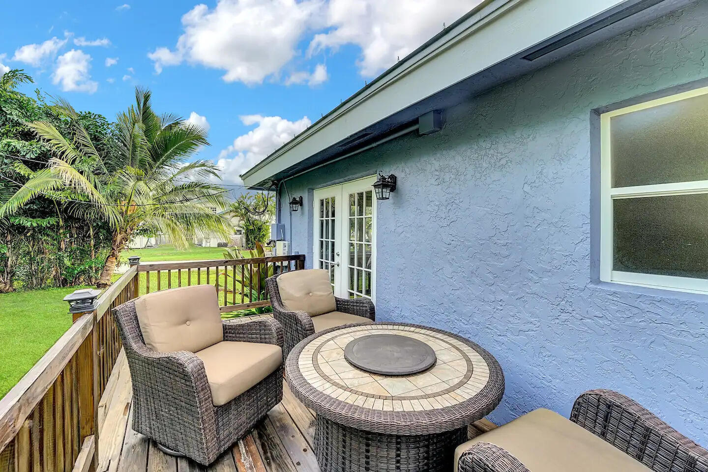 5574 Lake Osborne Drive Property Photo 17