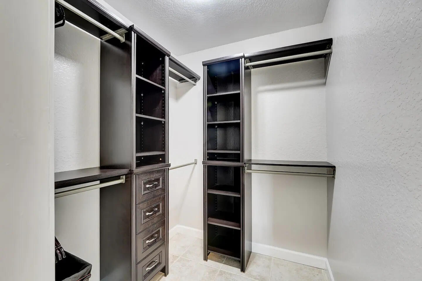 5574 Lake Osborne Drive Property Photo 21