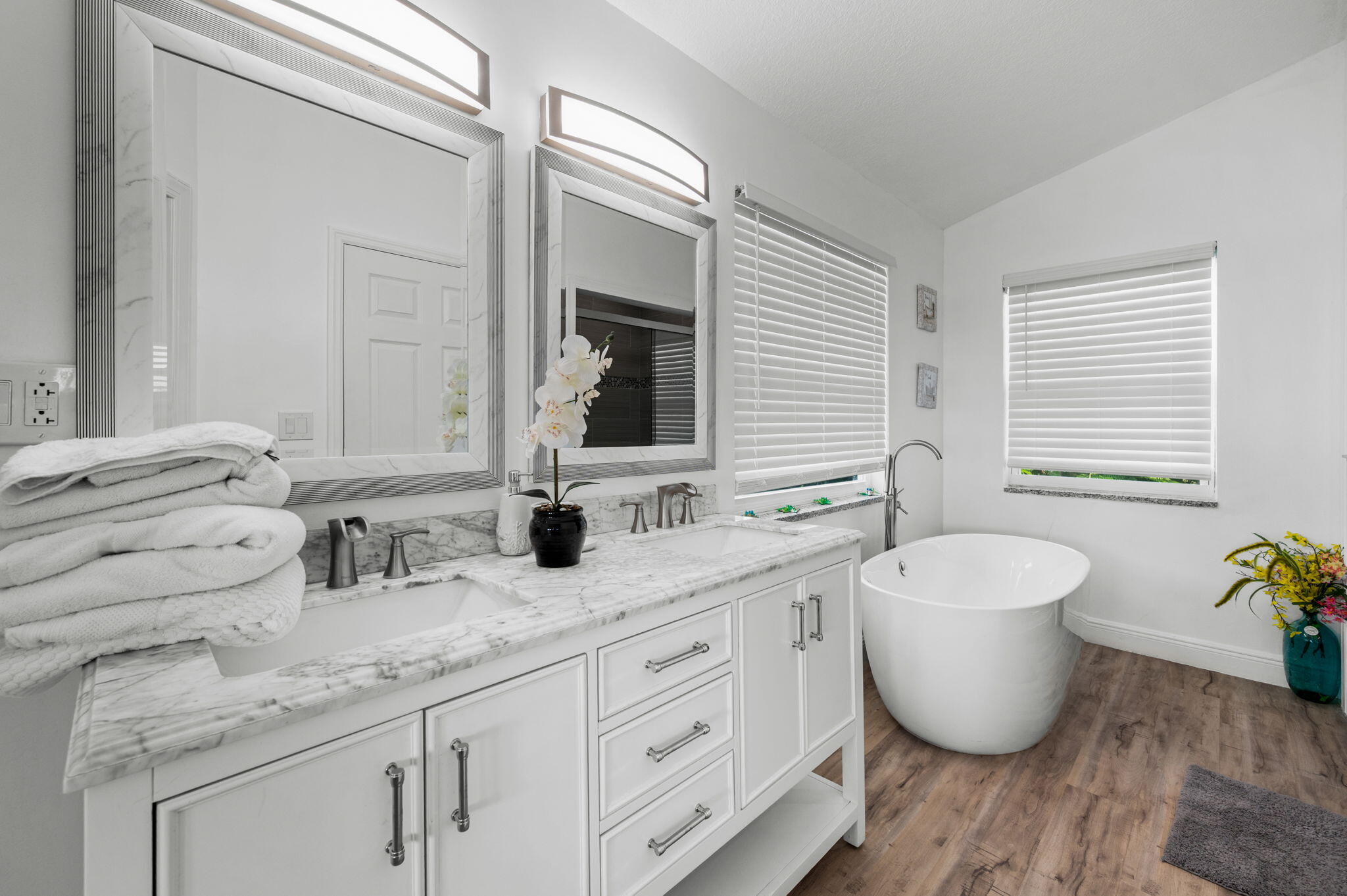 12417 S Indian River Drive Property Photo 17