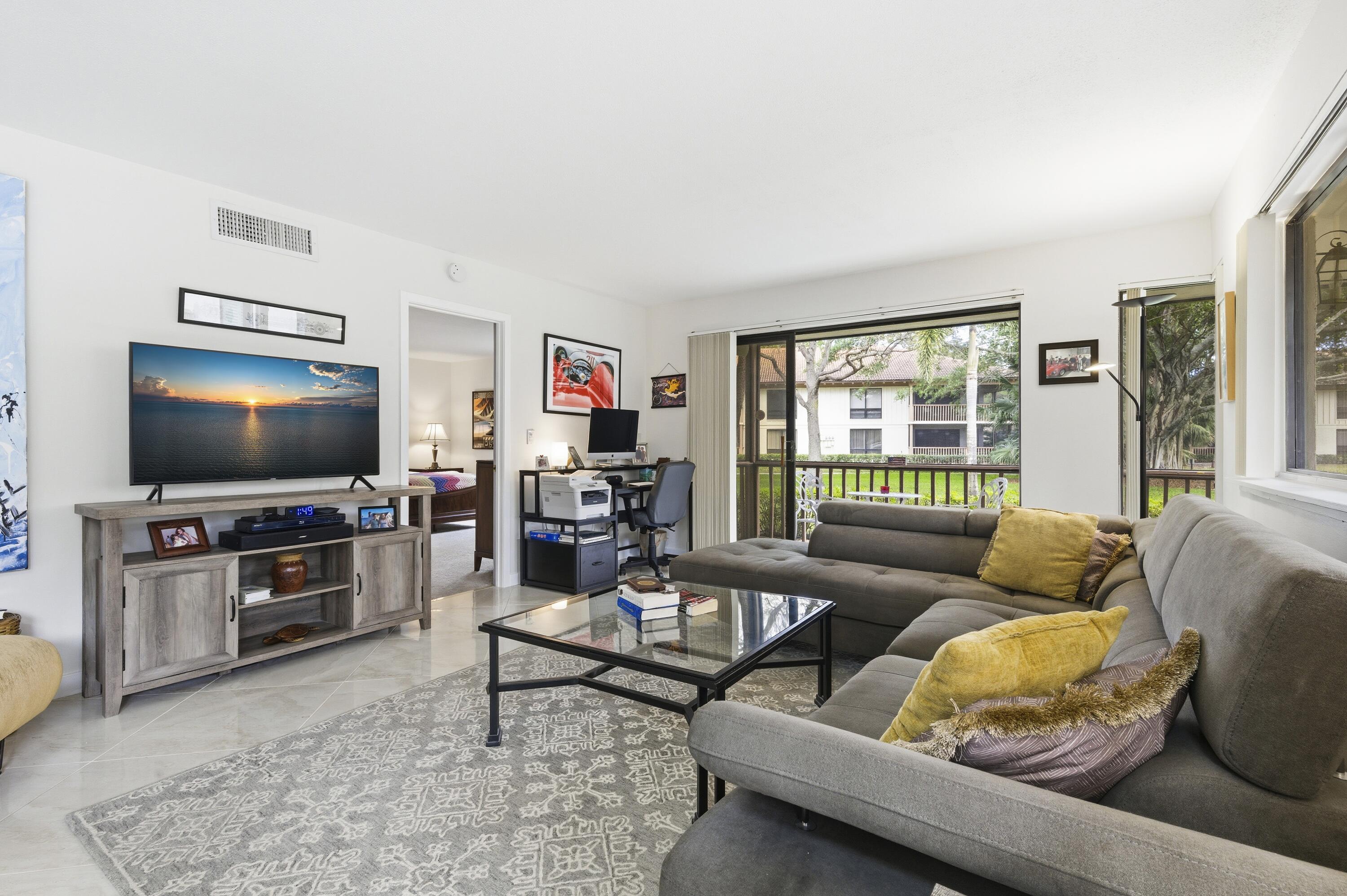 137 Brackenwood Road Property Photo 8