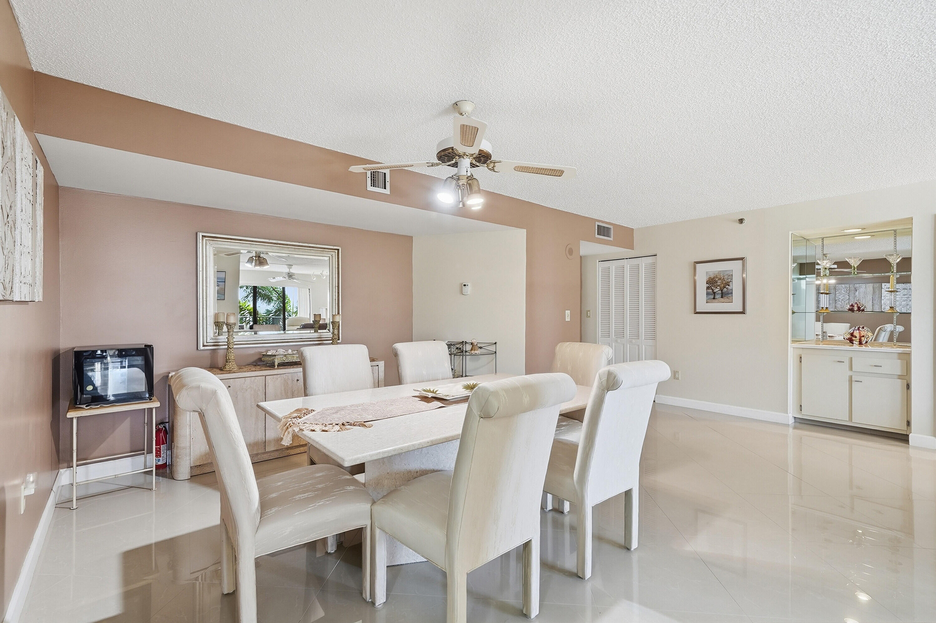 1201 S Ocean Drive 506s Property Photo 14