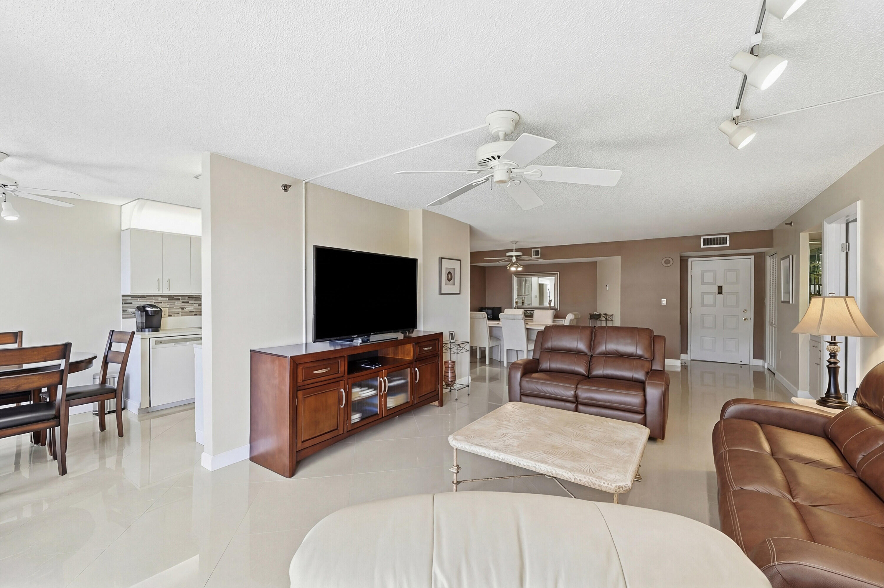 1201 S Ocean Drive 506s Property Photo 18