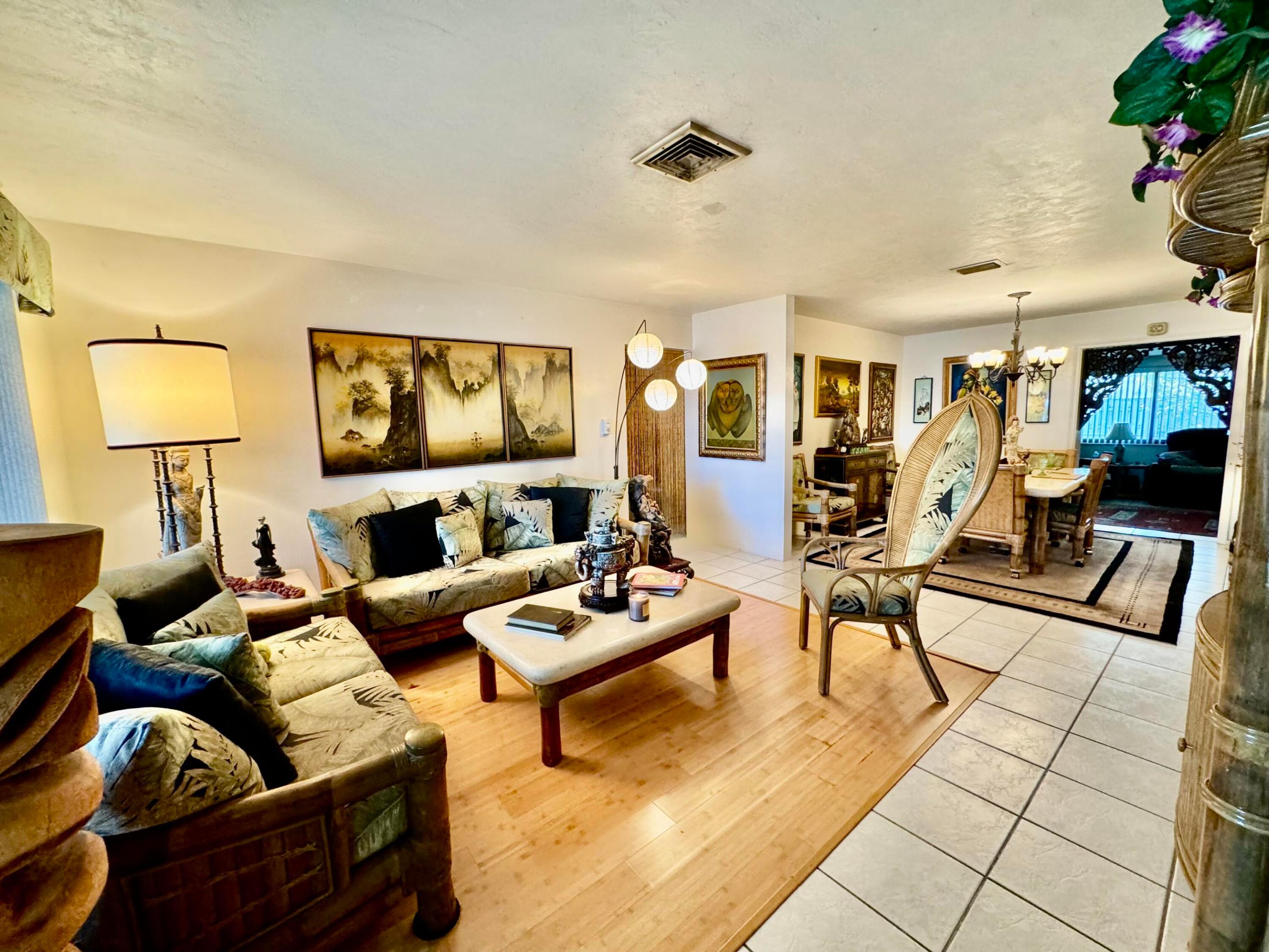 3510 Taft Street Property Photo 4