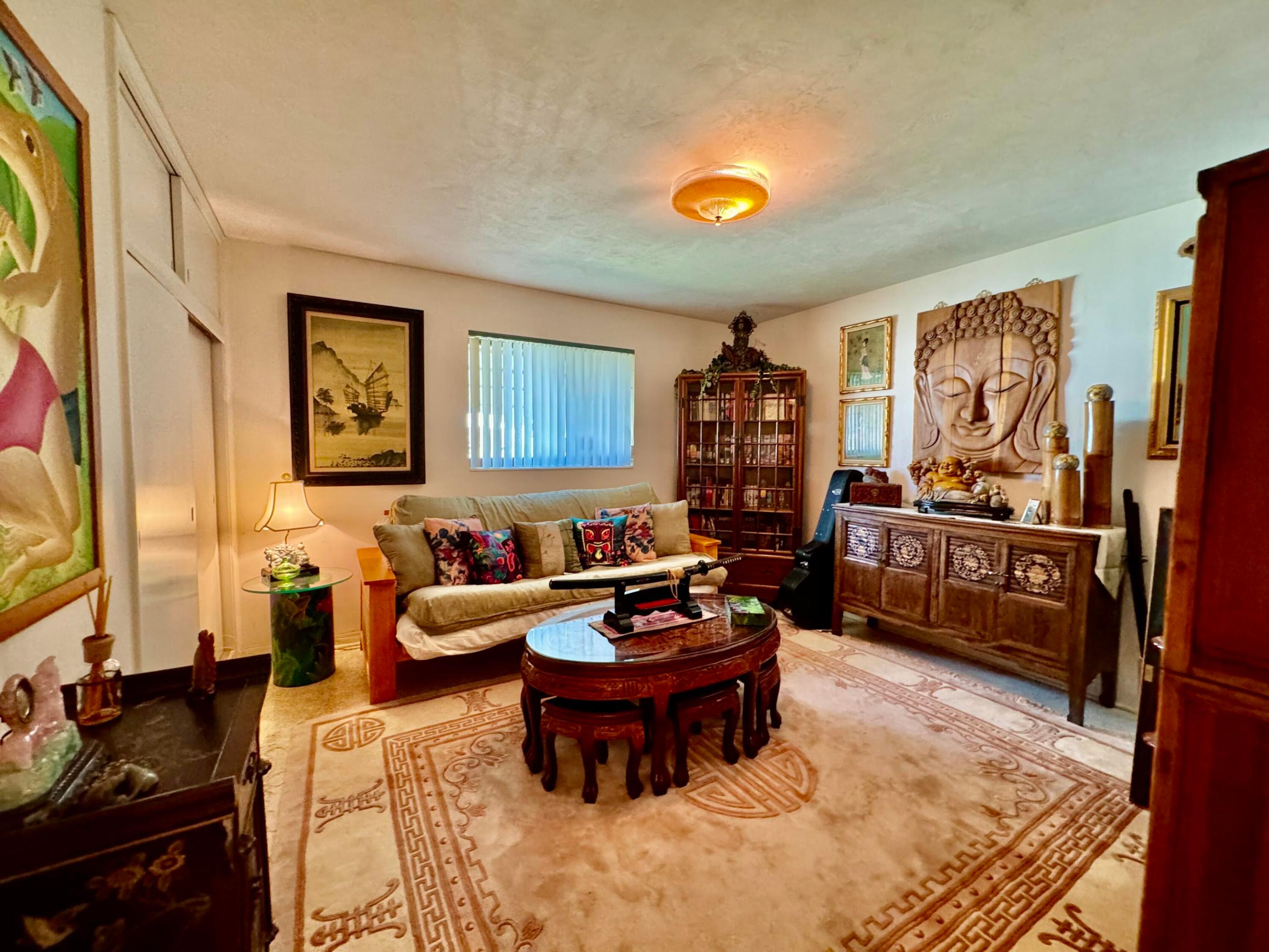 3510 Taft Street Property Photo 7