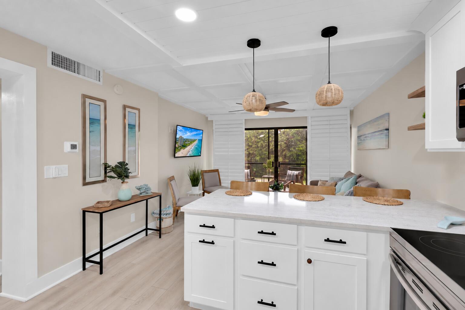 2400 S Ocean Drive V-211 Property Photo 7