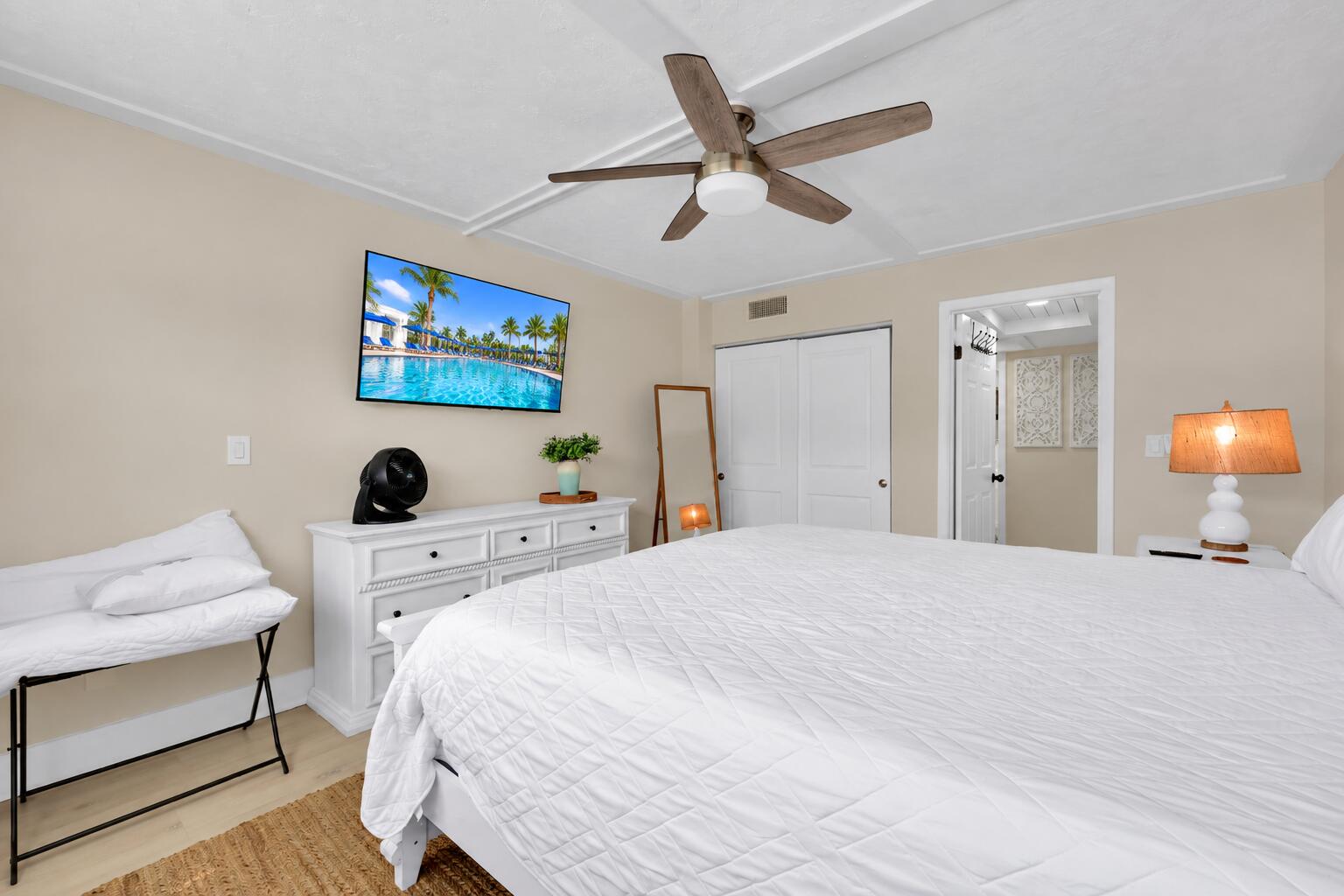 2400 S Ocean Drive V-211 Property Photo 16