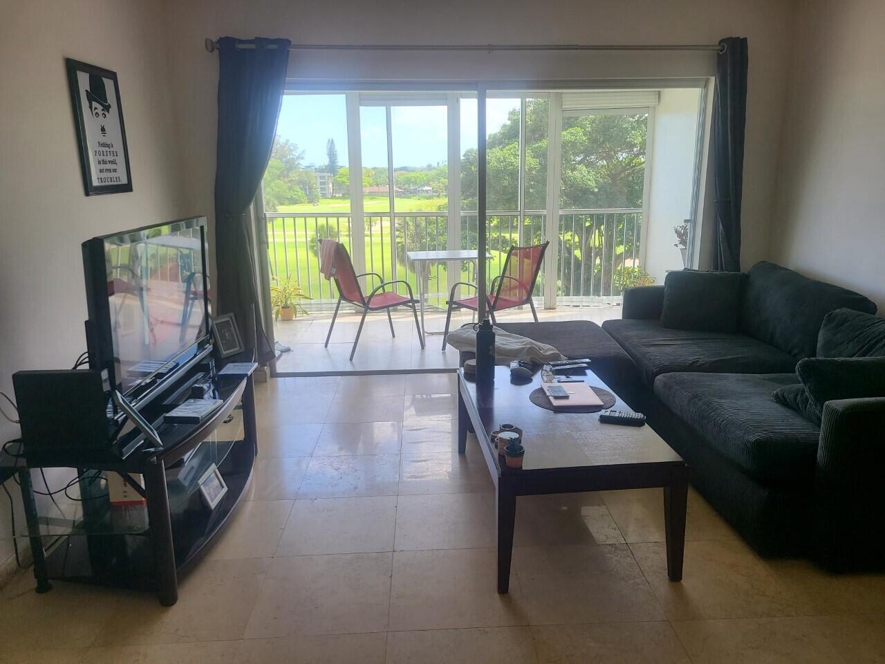 3050 N Palm Aire Drive 504 Property Photo 4