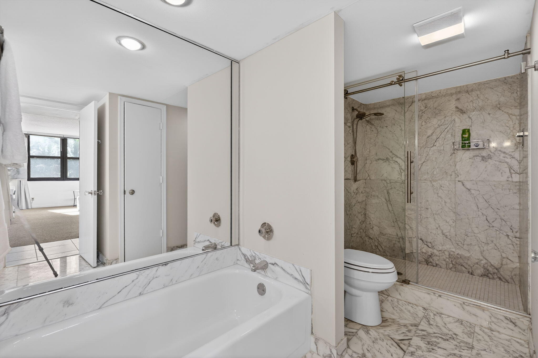 3400 N Ocean Drive 408 Property Photo 10