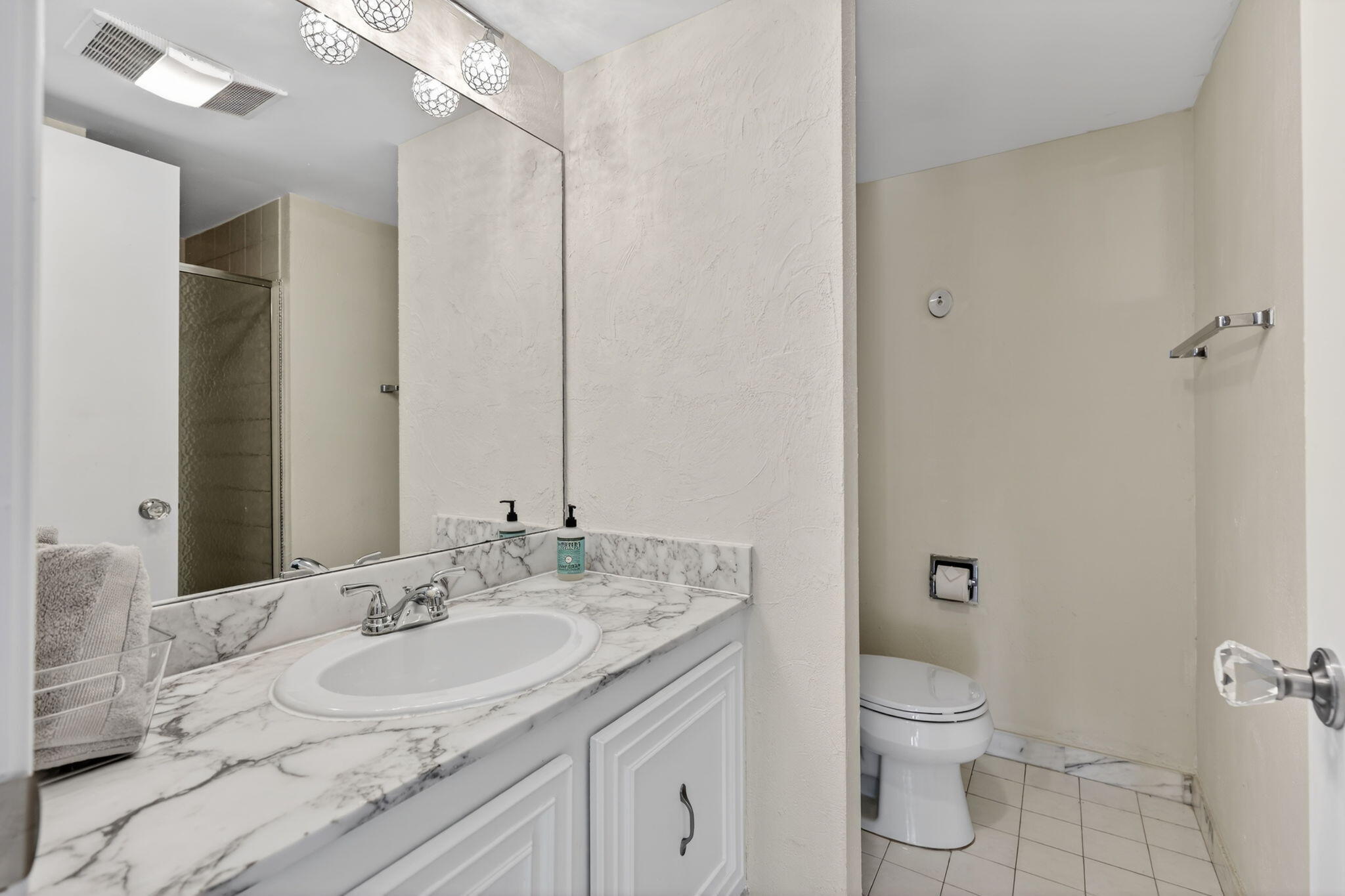 3400 N Ocean Drive 408 Property Photo 12