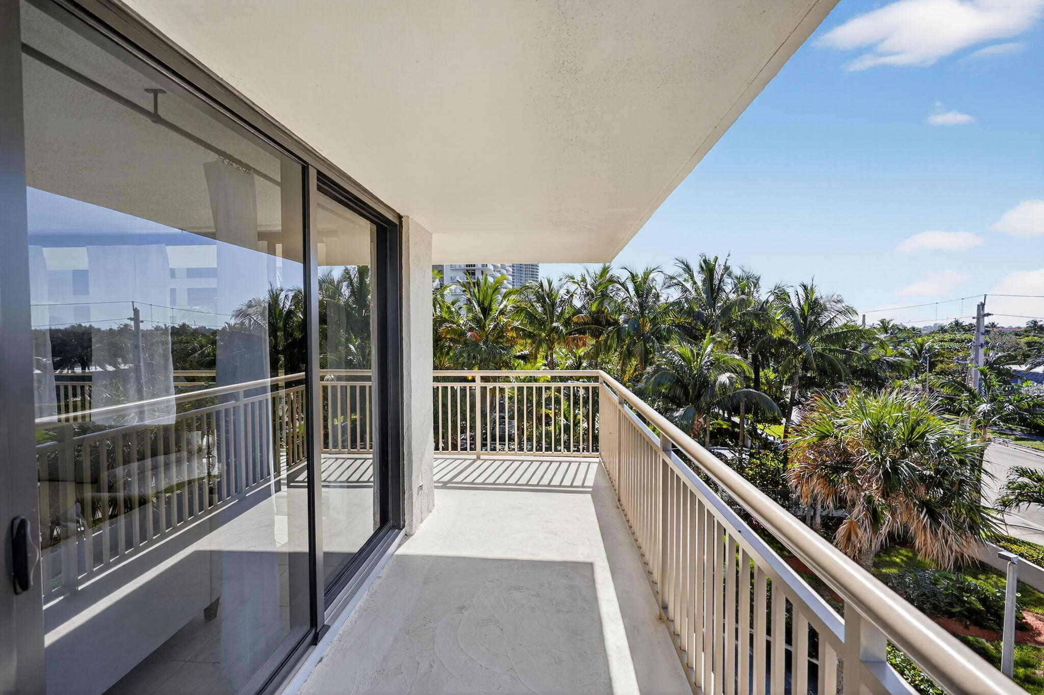 3400 N Ocean Drive 408 Property Photo 16