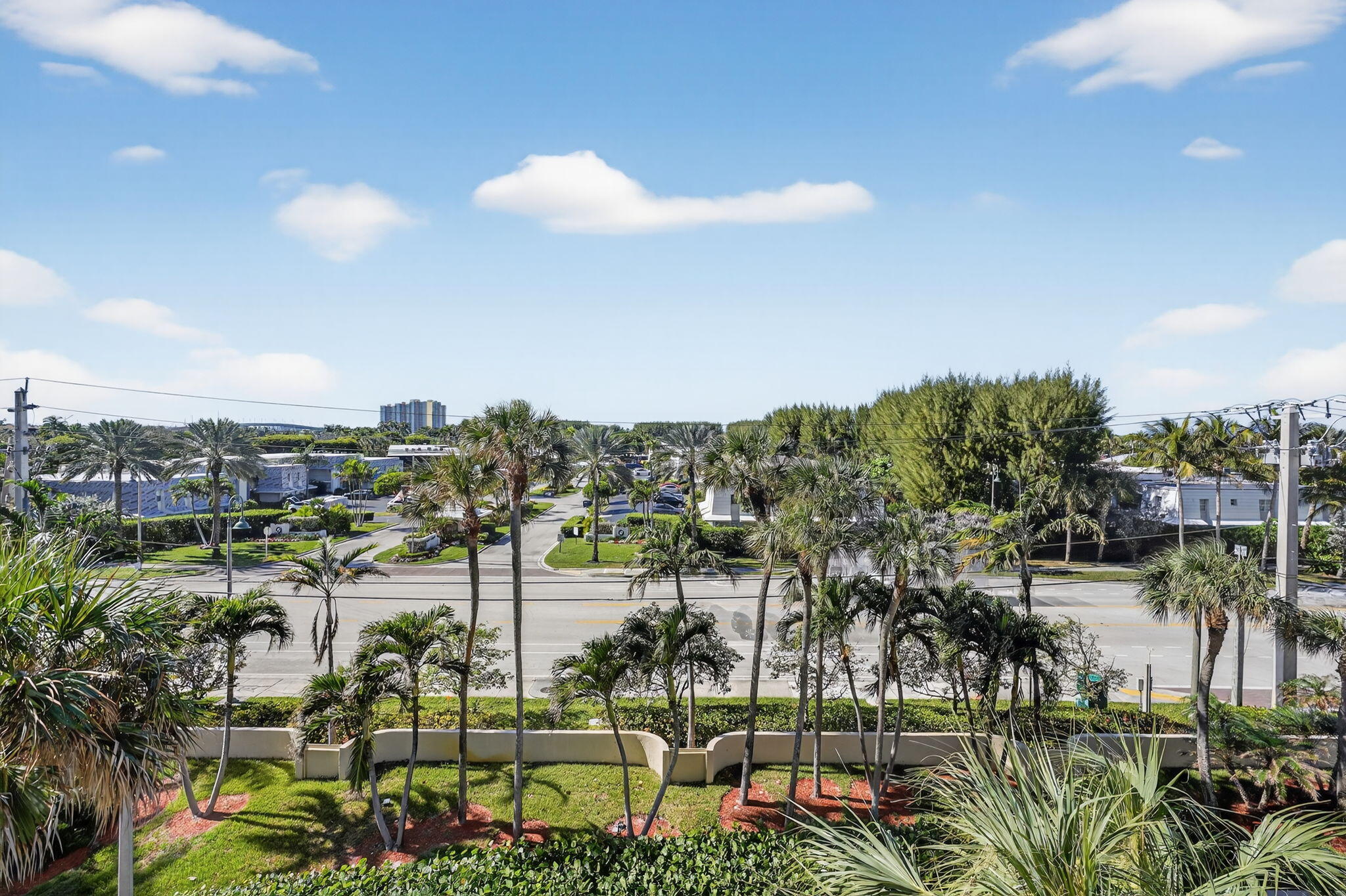 3400 N Ocean Drive 408 Property Photo 17