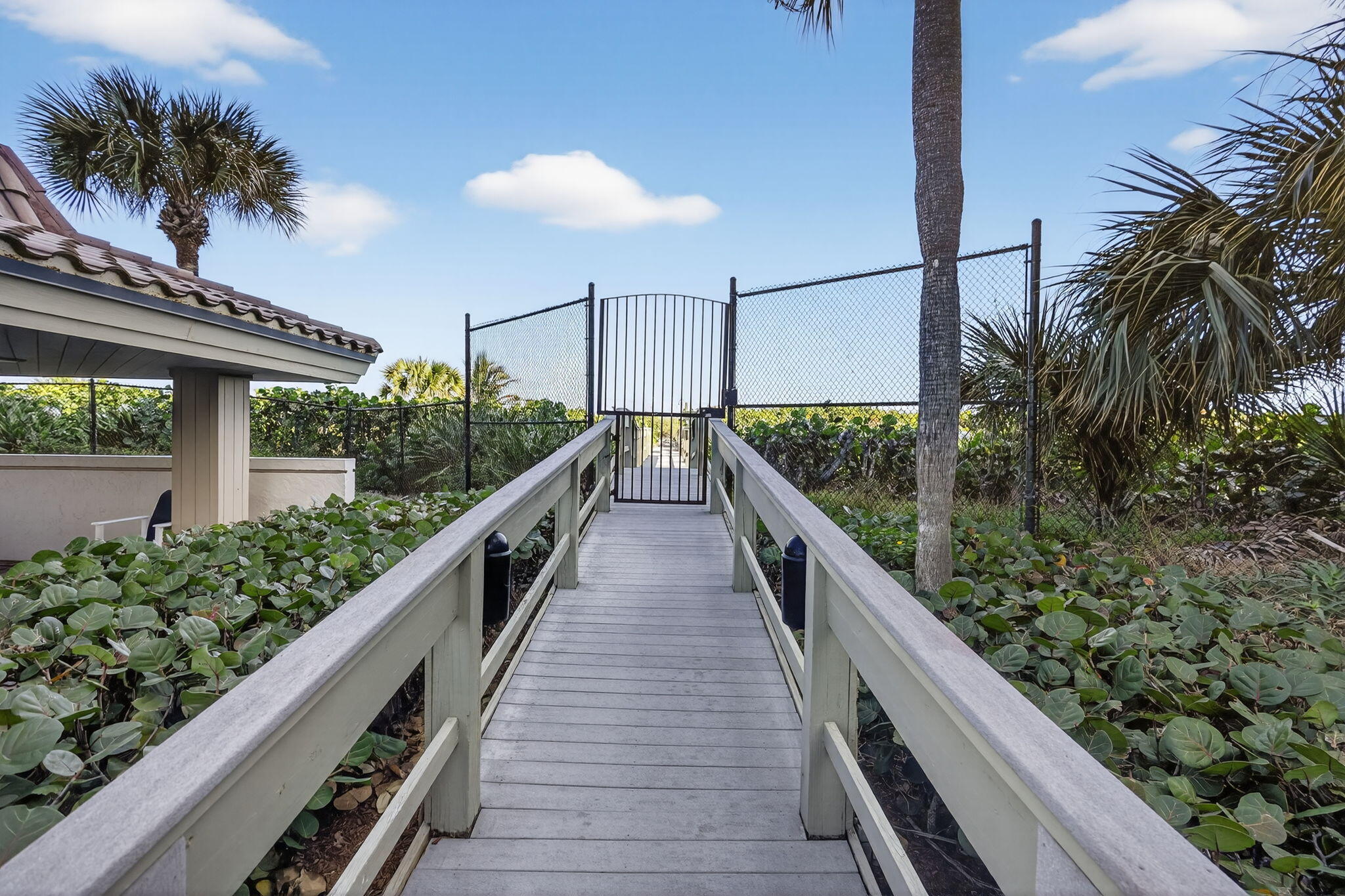 3400 N Ocean Drive 408 Property Photo 29