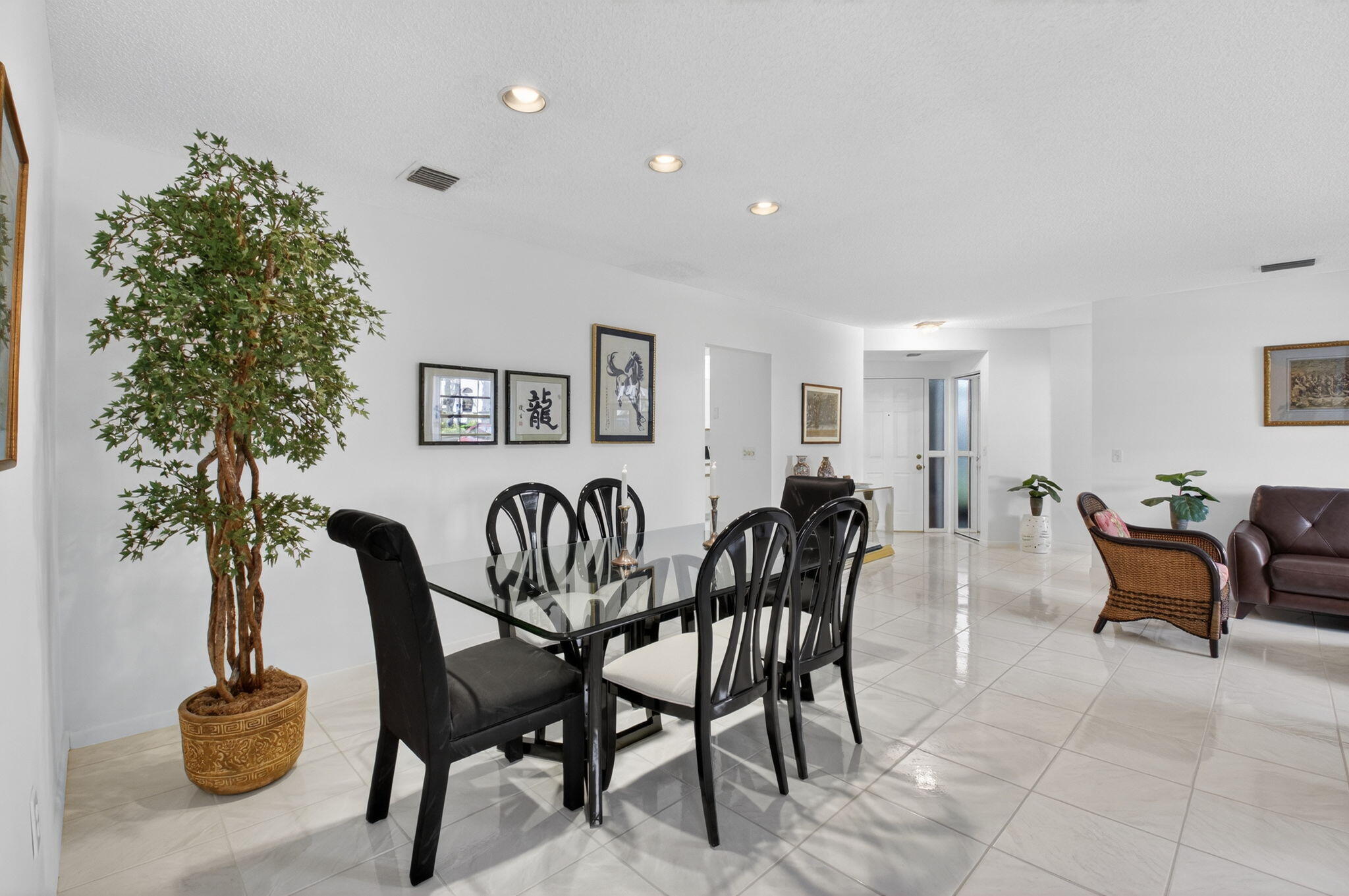 5226 Europa Drive H Property Photo 9