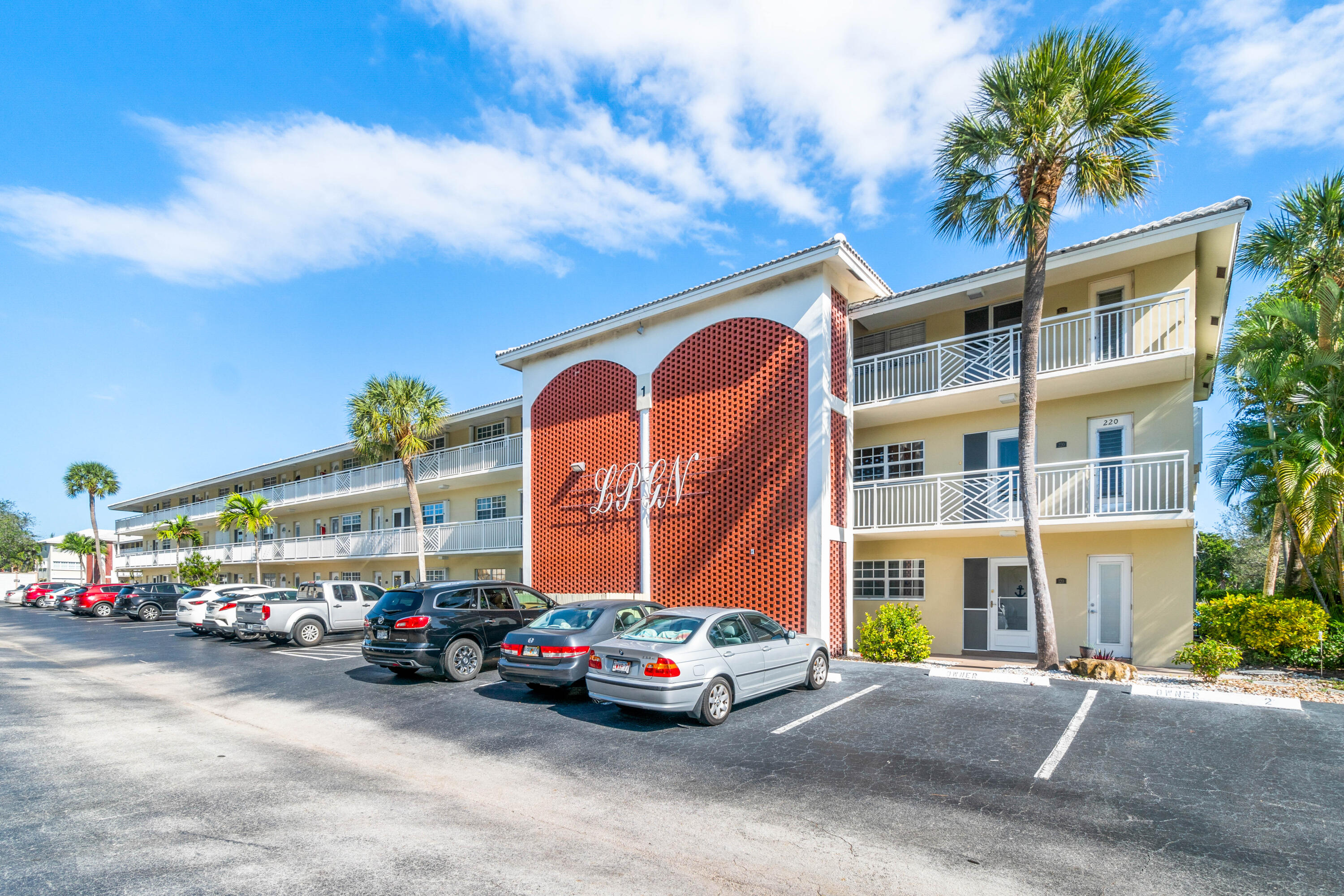1951 NE 39th Street 131
