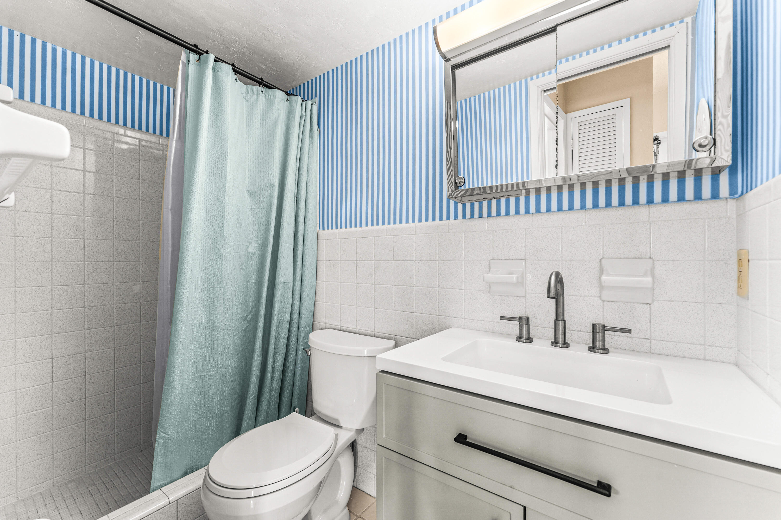 1951 Ne 39th Street 131 Property Photo 16