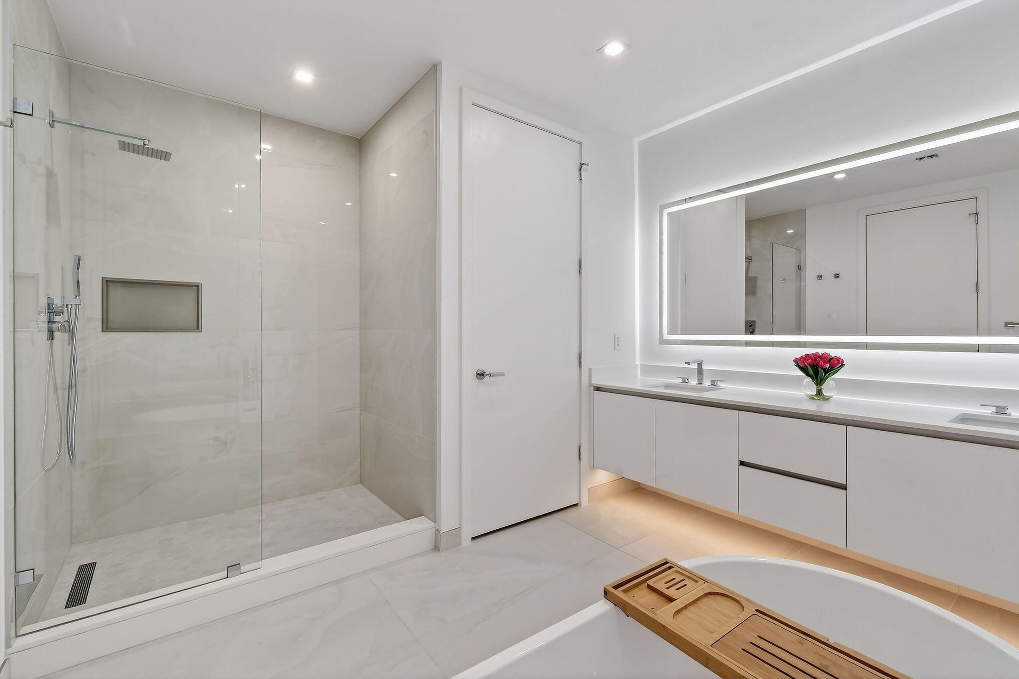 220 Lake Shore Drive 715 Property Photo 21