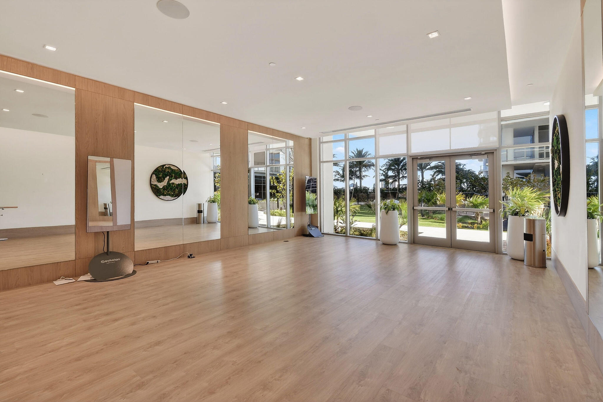 220 Lake Shore Drive 715 Property Photo 42