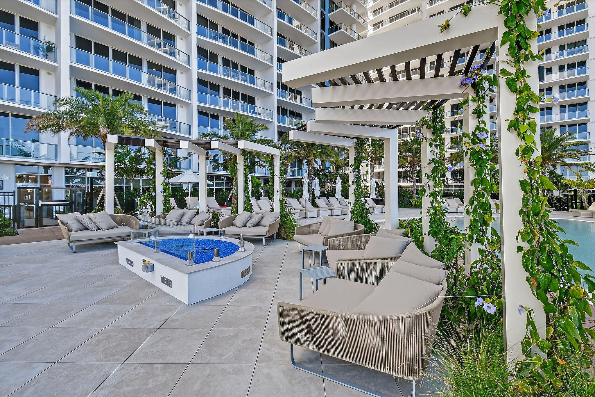 220 Lake Shore Drive 715 Property Photo 59