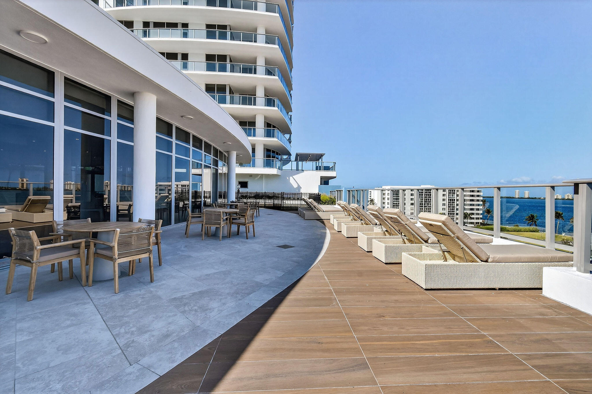 220 Lake Shore Drive 715 Property Photo 62