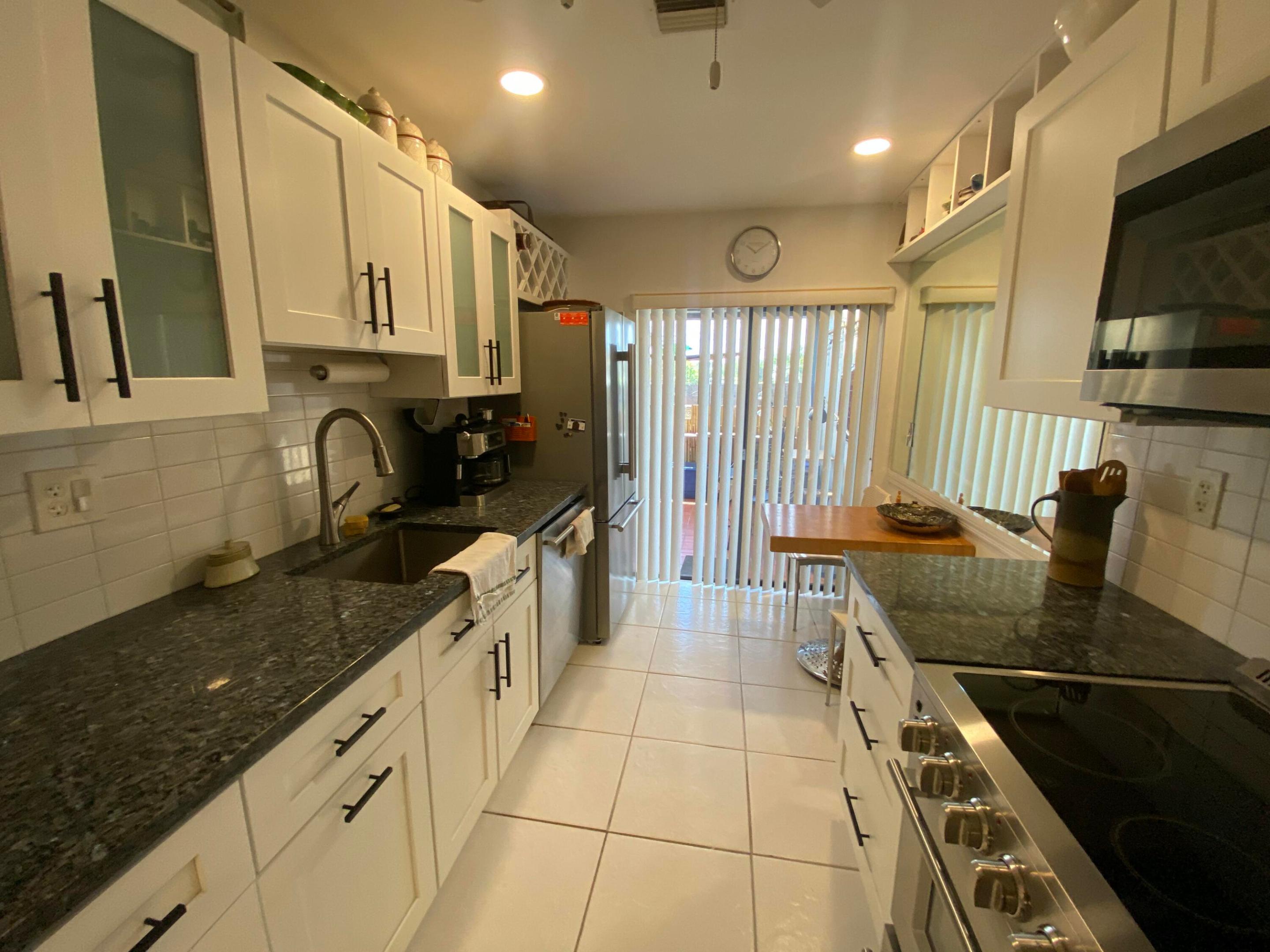 5061 Nesting Way D Property Photo 10