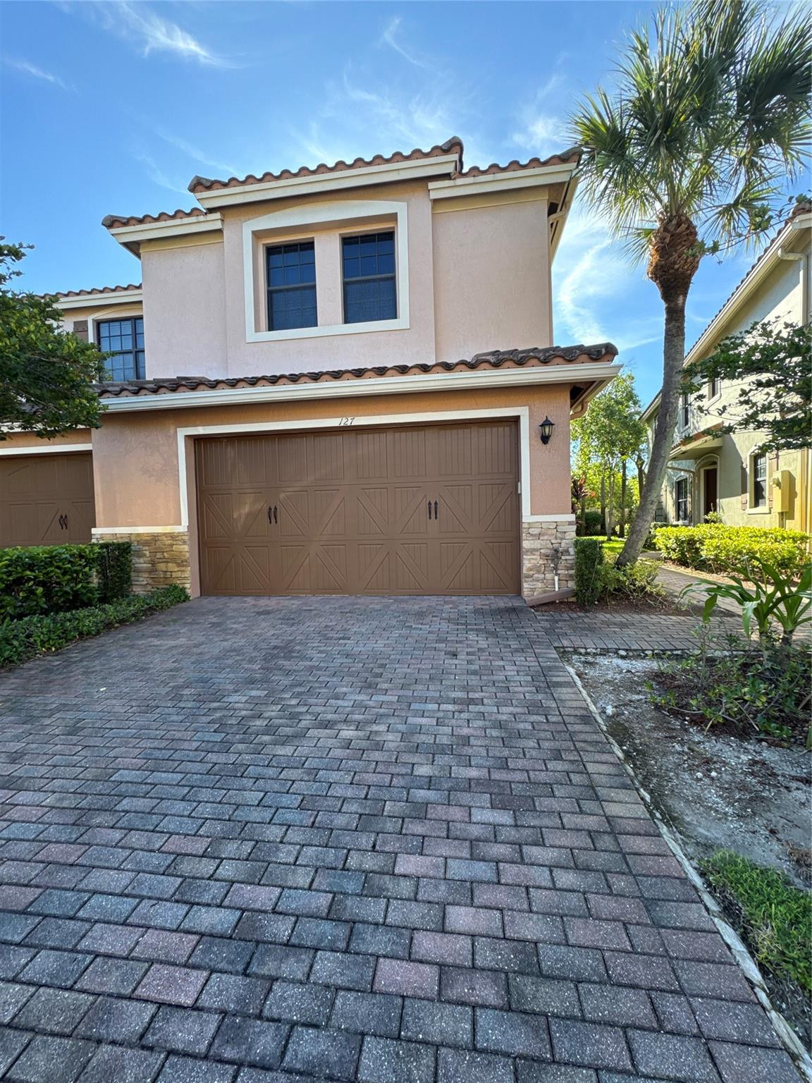 127 Riverwalk Circle W Property Photo 1