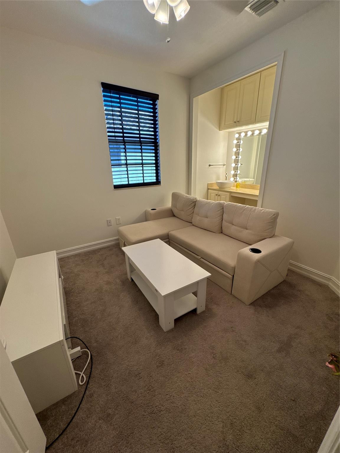 127 Riverwalk Circle W Property Photo 9