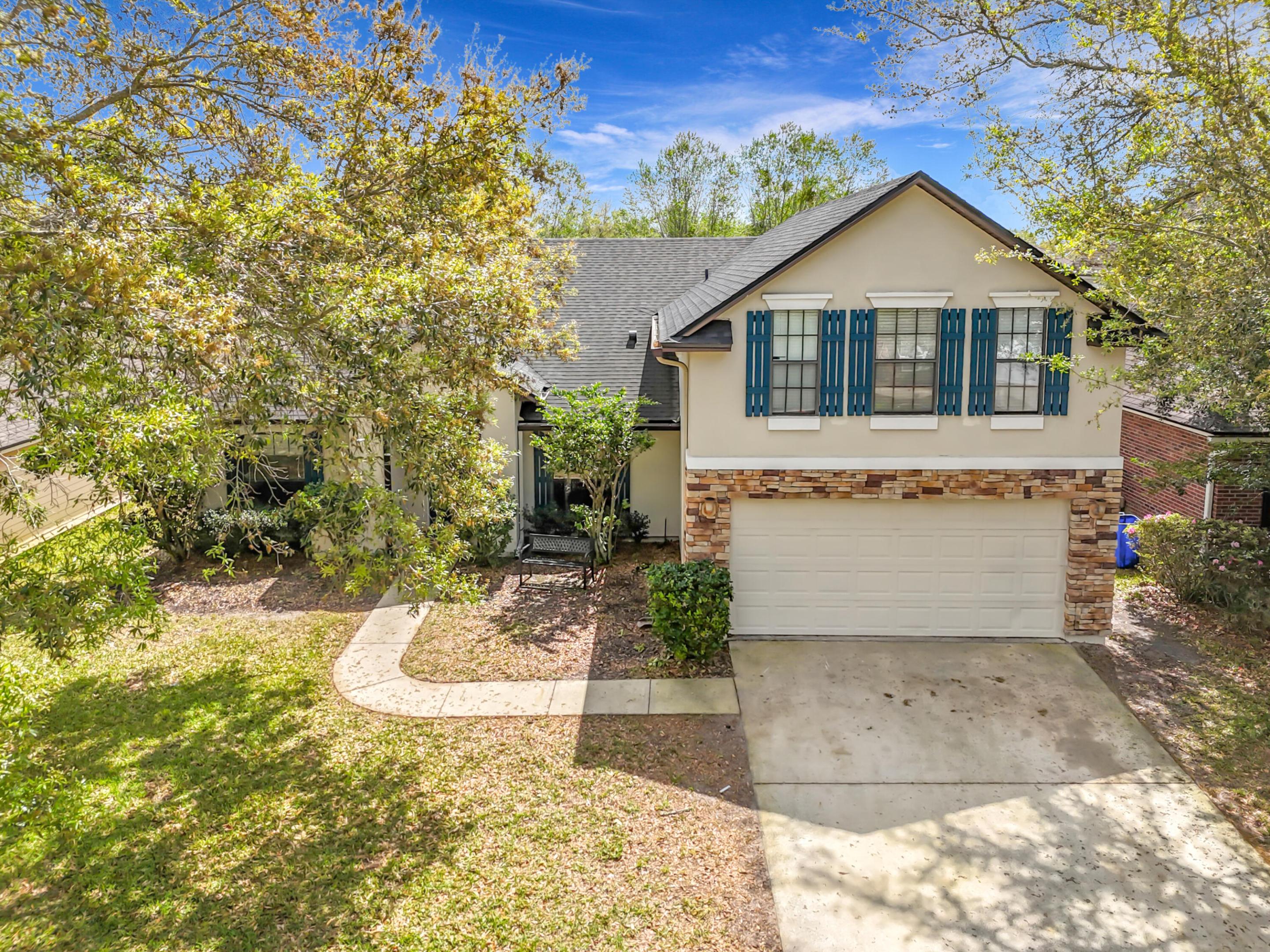 3371 Classic Oak Court Property Photo 2