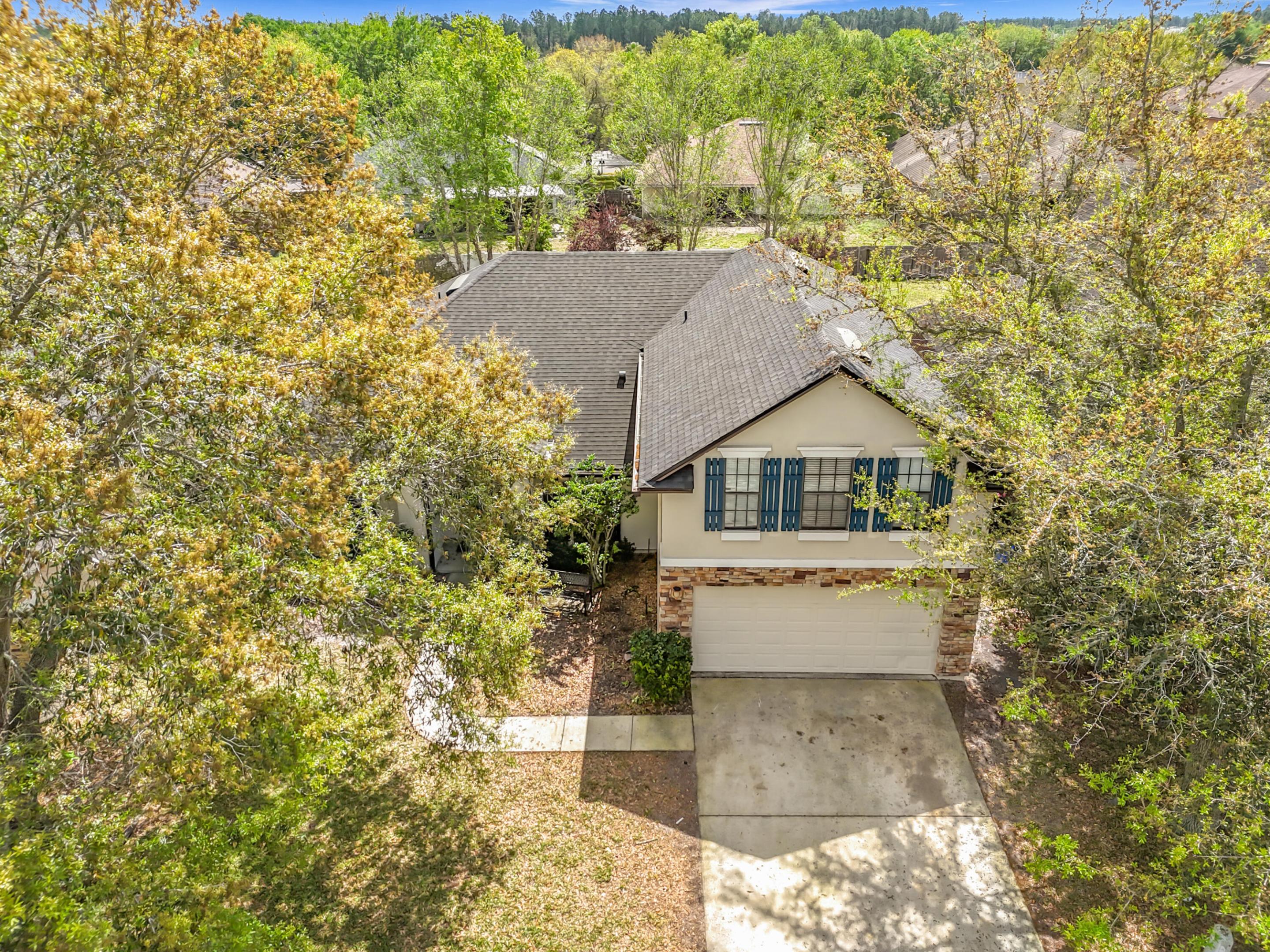 3371 Classic Oak Court Property Photo 3