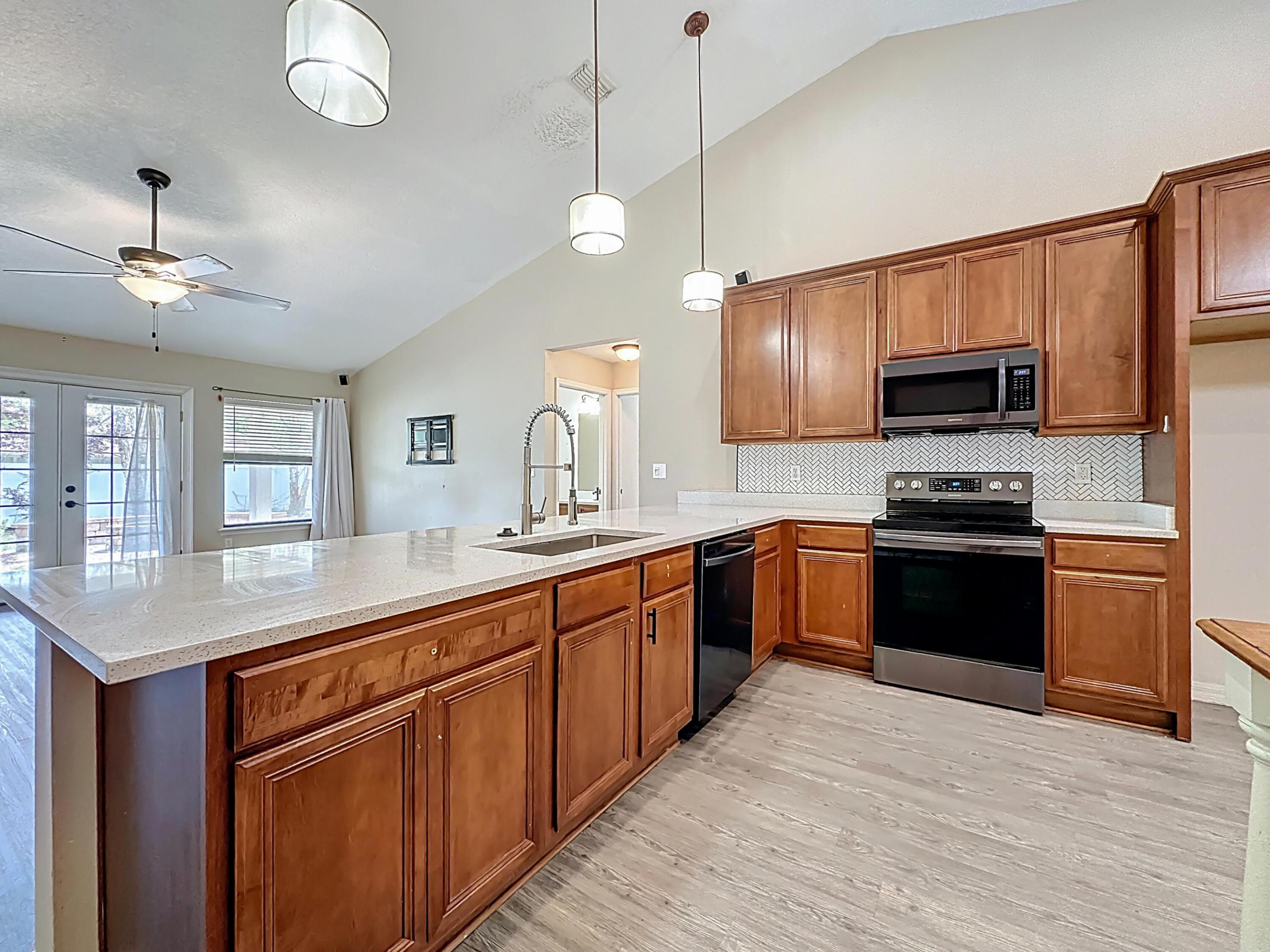 3371 Classic Oak Court Property Photo 9