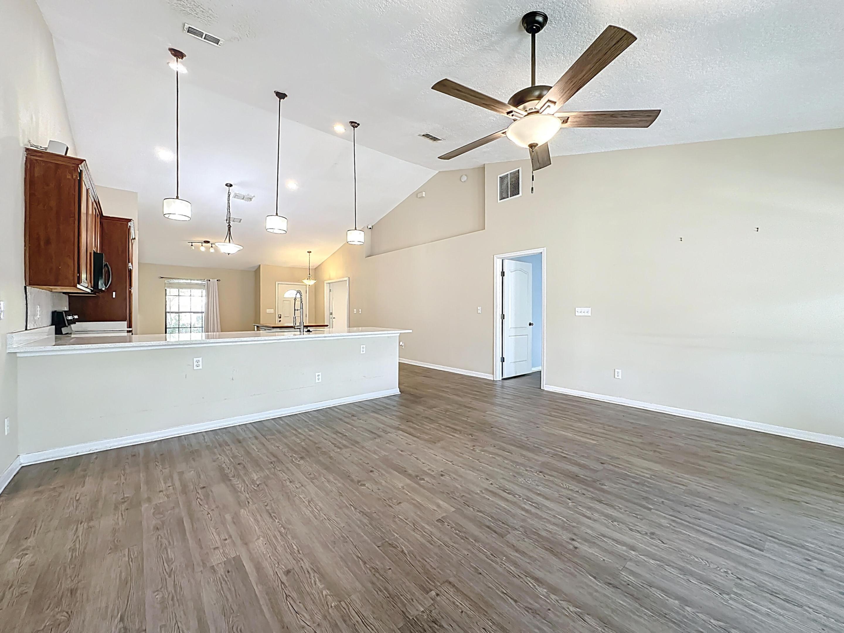 3371 Classic Oak Court Property Photo 14