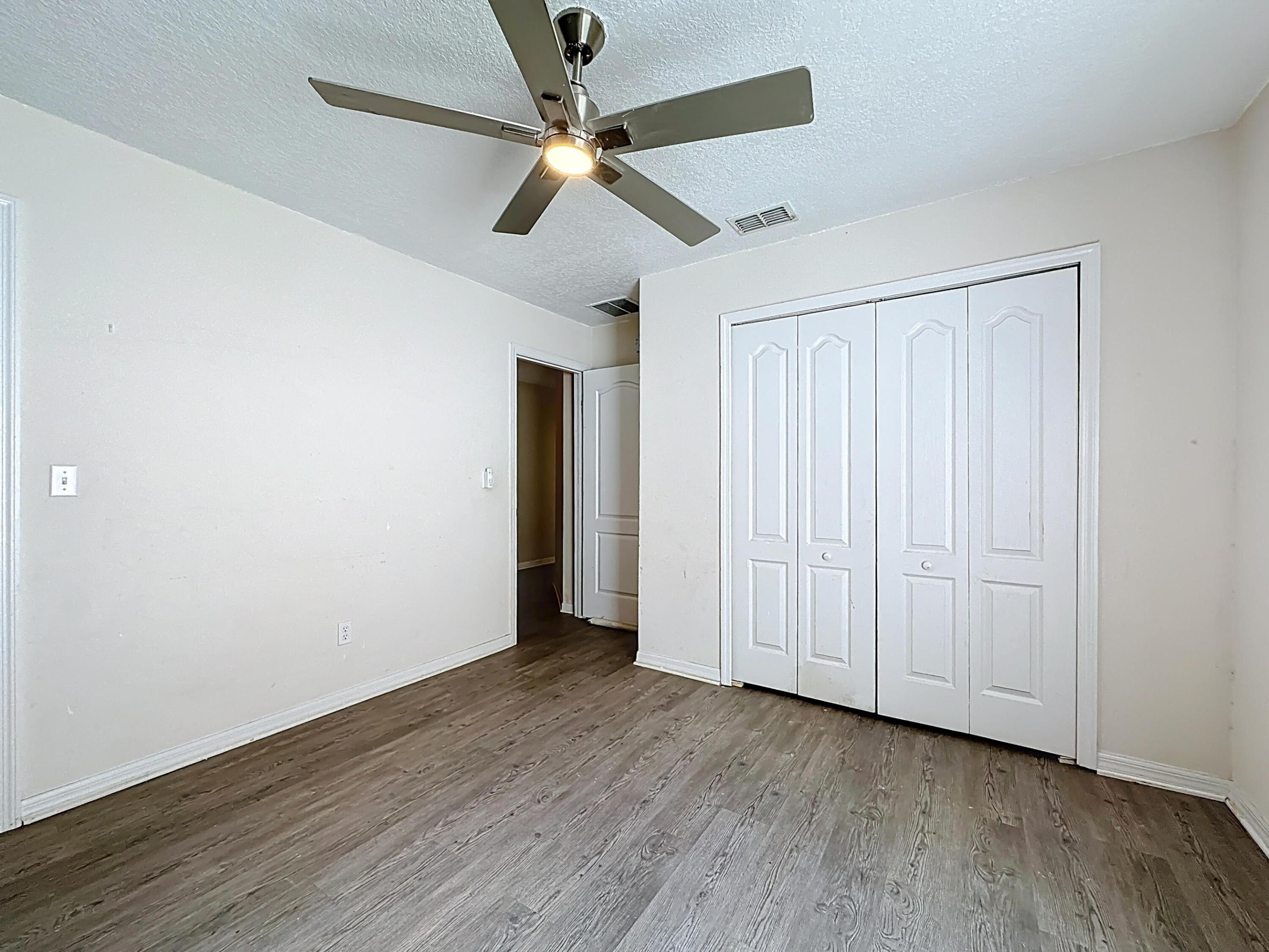 3371 Classic Oak Court Property Photo 20