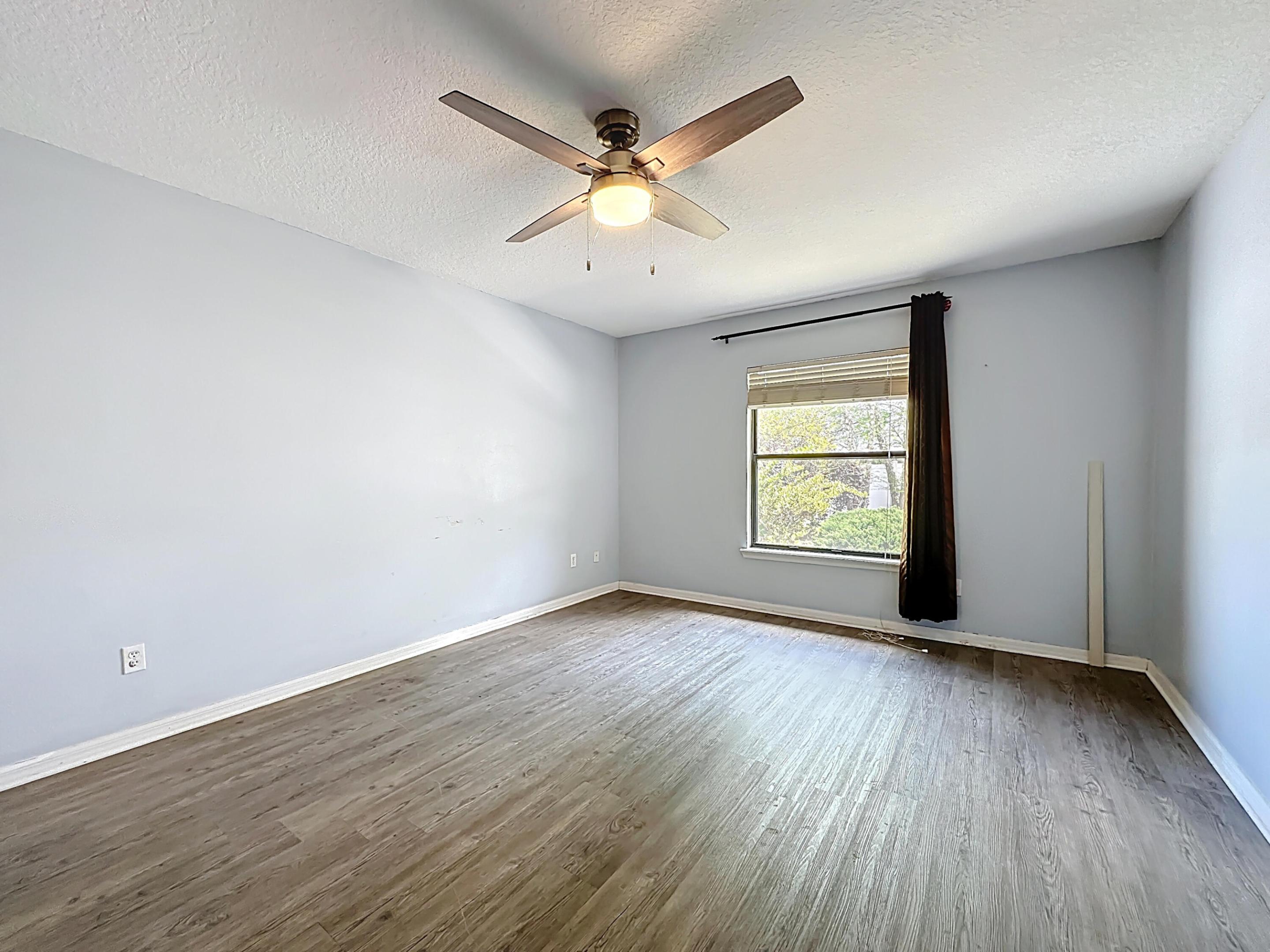 3371 Classic Oak Court Property Photo 22